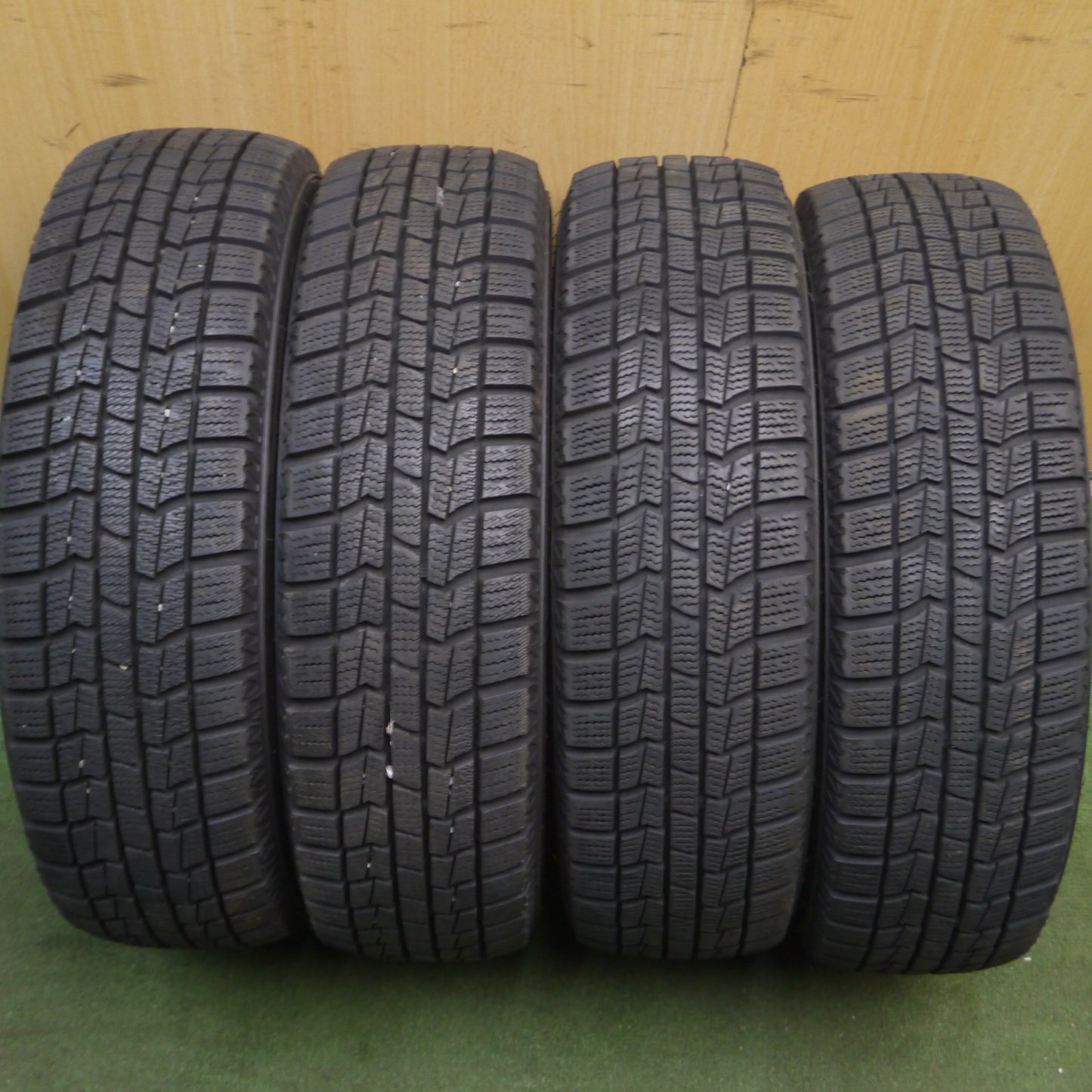 *送料無料*バリ溝！ほぼ10分★スタッドレス 155/65R13 オートバックス ノーストレック N3i SIBILLA RZ シビラ 13インチ PCD100/4H★4011012KKス