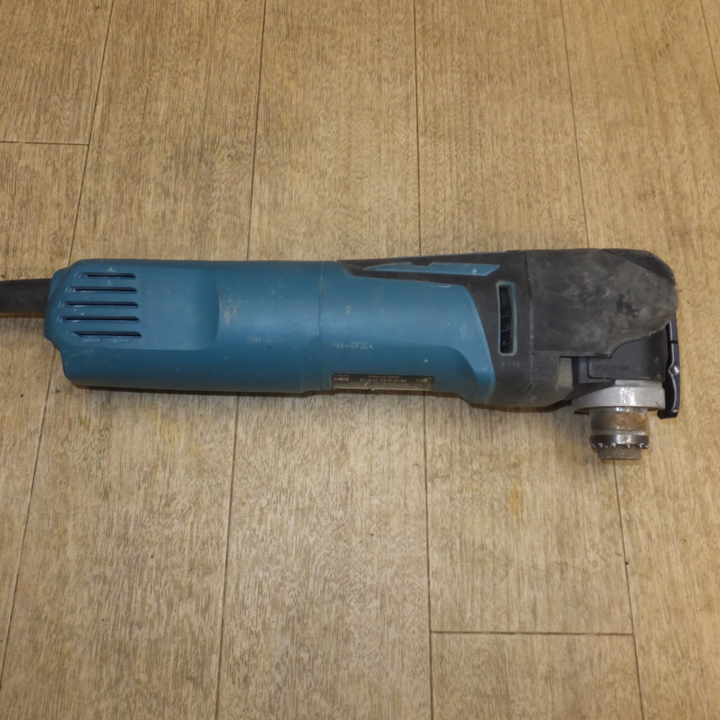 [送料無料]★マキタ makita マルチツール TM3010CT　100V～ 3.4A 50-60Hz 320W★