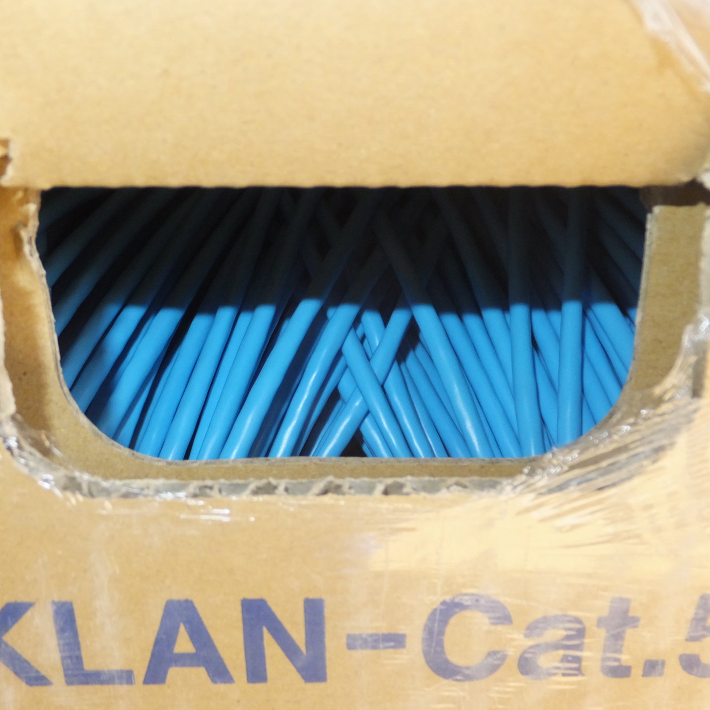 [送料無料]未使用★伸興電線 エンハンスドカテゴリー5 LAN用ツイストペアケーブル SKLAN-Cat.5e 0.5mm×4P 300m 薄青★