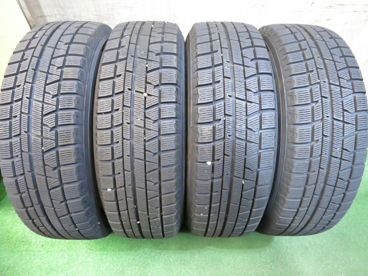 [送料無料]超バリ溝！18年！キレイ！ほぼ10分★スタッドレス 195/65R15 ヨコハマ アイスガード iG50 プラス JOKER ジョーカー 15インチ PCD100/5H★2122310Hス