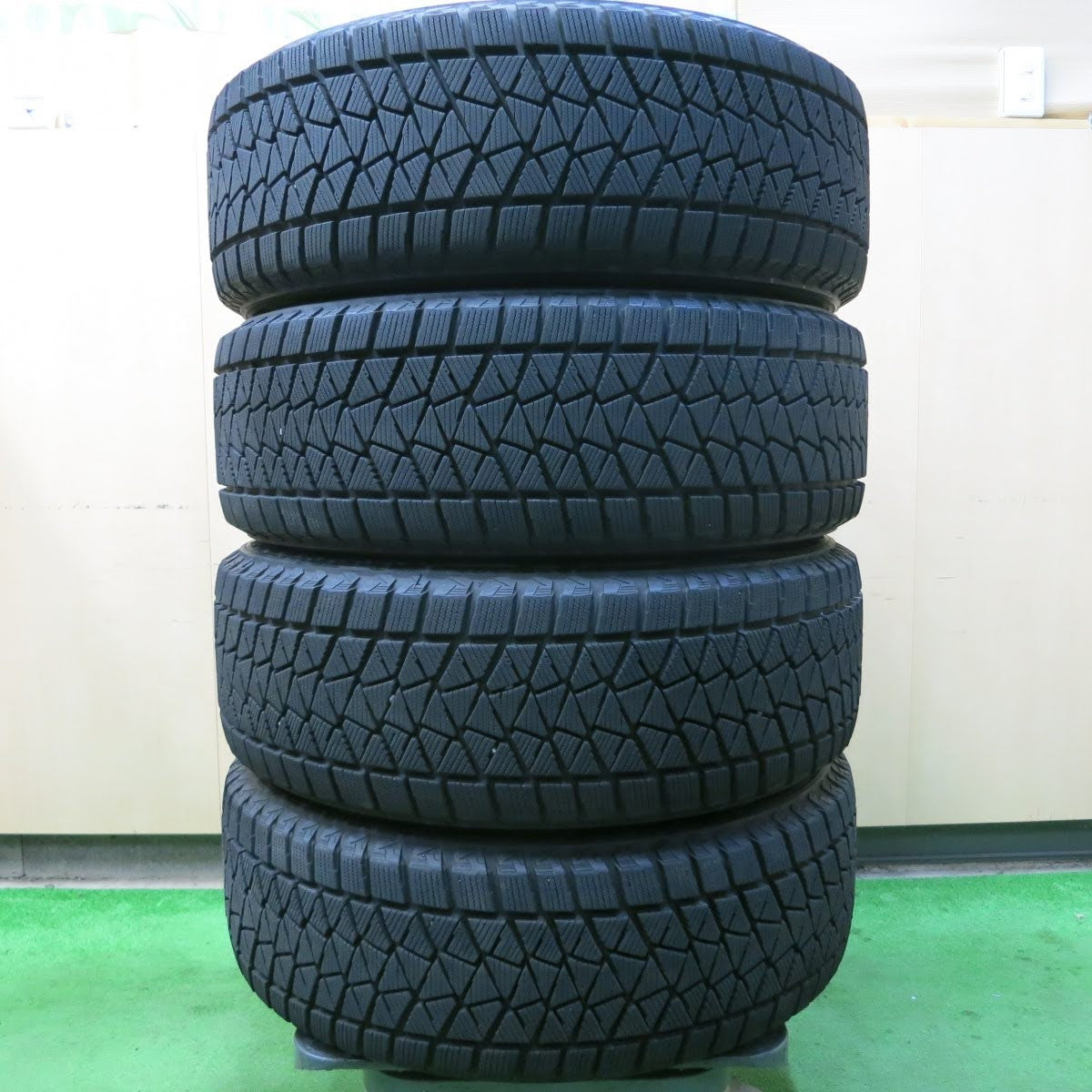 [送料無料]バリ溝！キレイ！9分★スバル XV 純正 ENKEI製 225/60R17 スタッドレス ブリヂストン ブリザック DM-V2 エンケイ 17インチ PCD100/5H★3081002イス