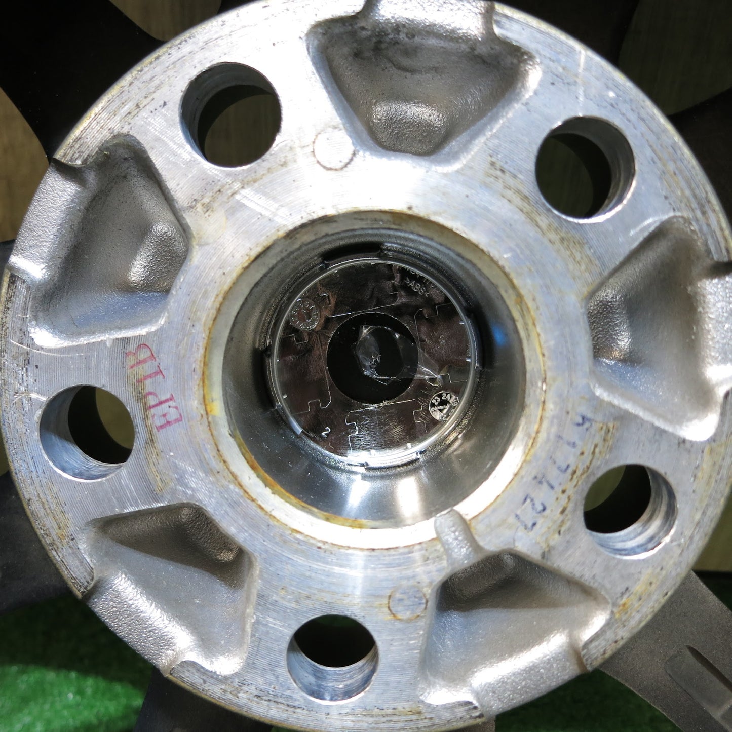 [送料無料]バリ溝！19年！キレイ！8.5分★スタッドレス 225/65R17 ヨコハマ アイスガード G075 GRASS グラス 17インチ PCD114.3/5H★3061310Hス