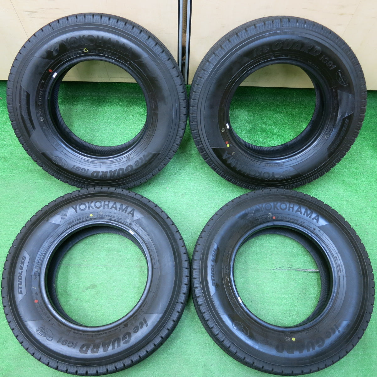 *送料無料*ほぼ未使用！22年★スタッドレス 185/80R14 102/100N ヨコハマ アイスガード iG91 タイヤ 14インチ ボンゴ バネット等★3122703イスタ