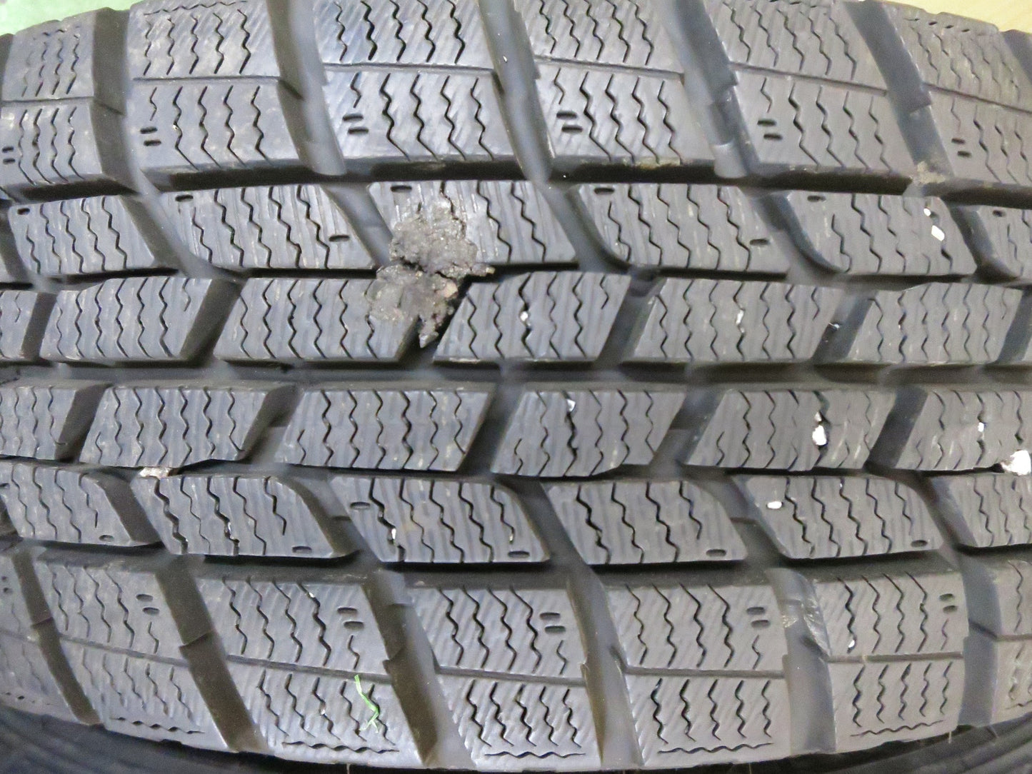 [送料無料]バリ溝！19年！9.5分以上★スタッドレス 165/65R14 グッドイヤー アイスナビ6 ravrion RS01 ラブリオン 14インチ PCD100/4H★3020112Hス