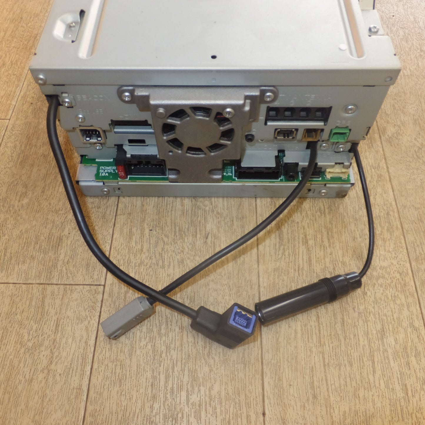 [送料無料]★カロッツェリア carrozzeria HDD AVナビゲーションシステム AVIC-ZH0999 パイオニア Pioneer★