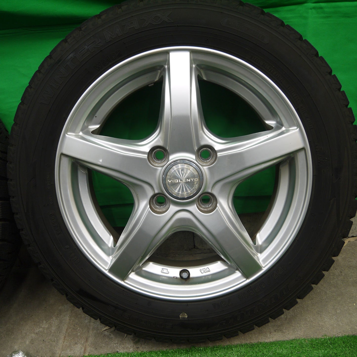 [送料無料]バリ溝！20年！キレイ！9.5分以上★スタッドレス 155/65R14 ダンロップ ウインターマックス WM02 VIOLENTO ヴィオレント PCD100/4H★3062304Iス