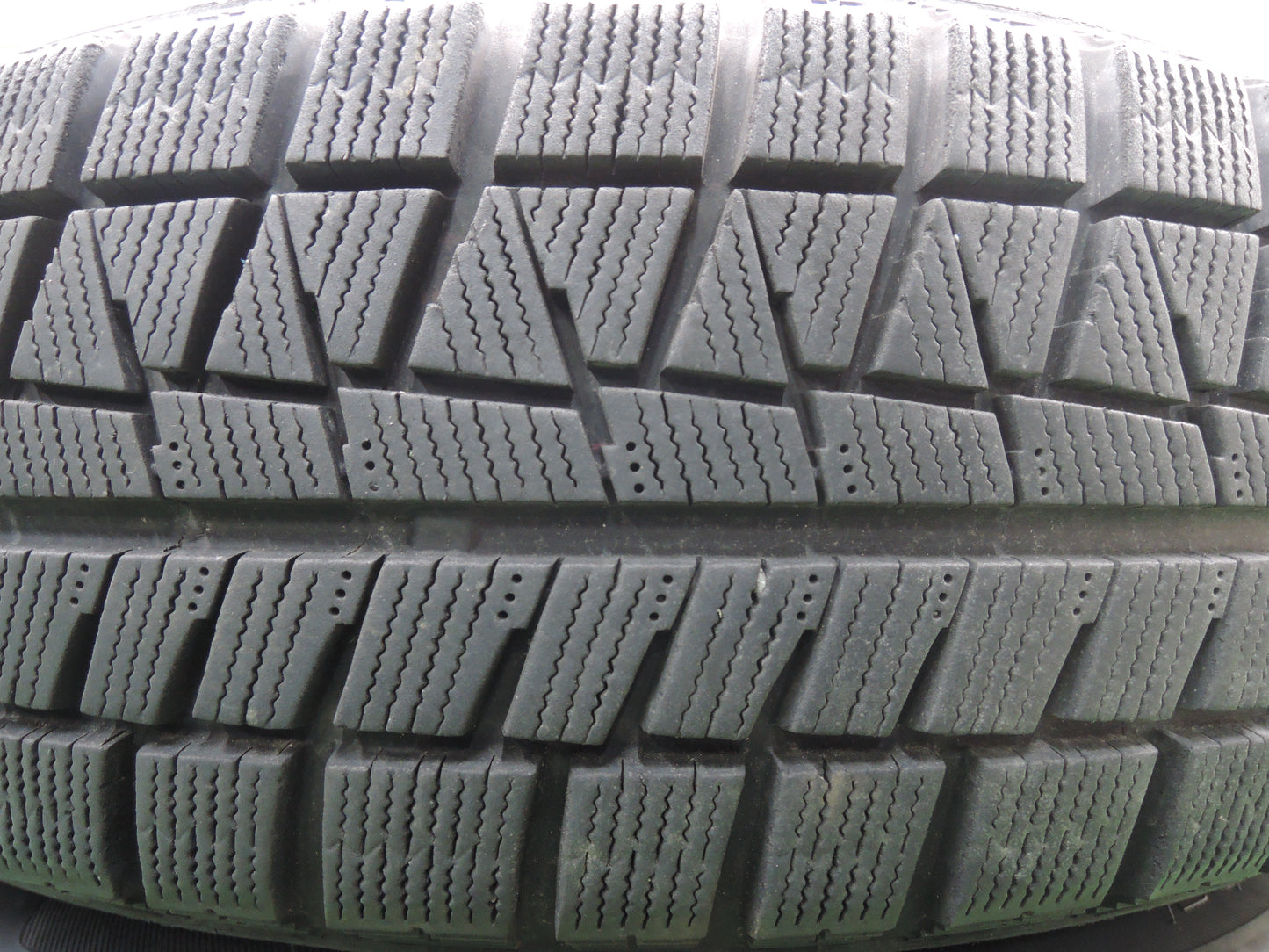 *送料無料*バリ溝！19年！8.5分★スタッドレス 195/65R15 ブリヂストン アイスパートナー2 BALMINUM バルミナ PCD114.3/5H★3111120HAス