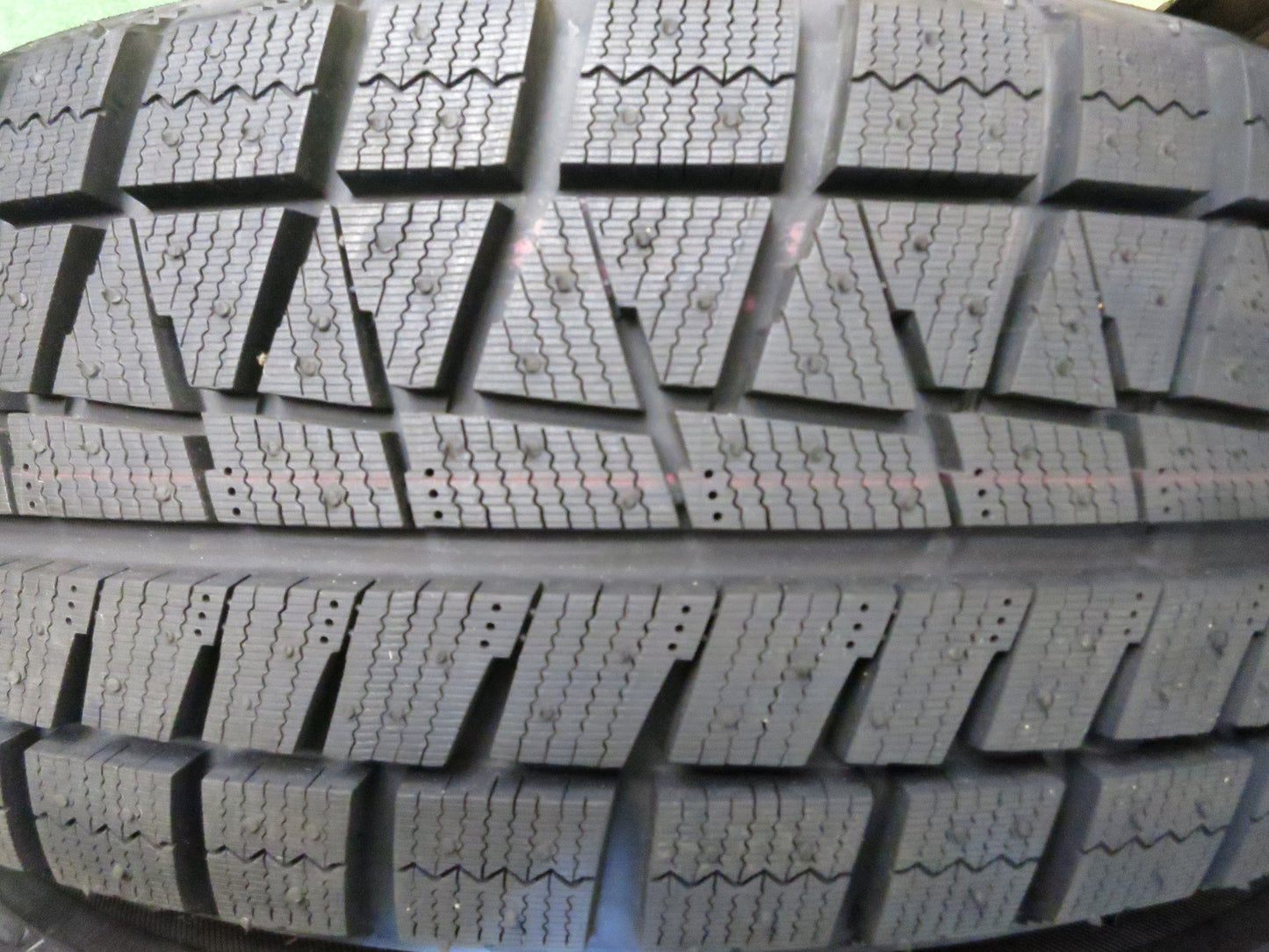 [送料無料]超バリ溝！20年！キレイ！ほぼ10分★スタッドレス 195/65R15 ブリヂストン アイスパートナー2 Treffer トレファー 15インチ PCD114.3/5H★3021514Hス