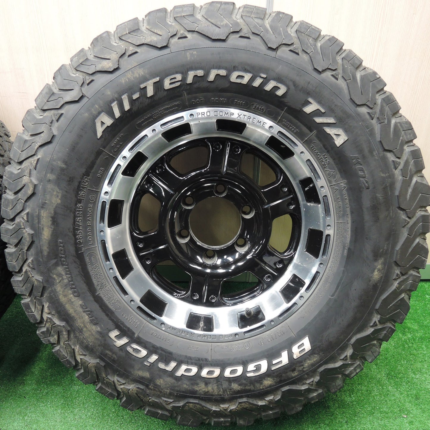 [送料無料]4本価格★PRO COMP XTREME 285/75R16 116/113R BFグッドリッチ All-Terrain T/A プロコンプ 16インチ PCD139.7/6H★3111707TNノ