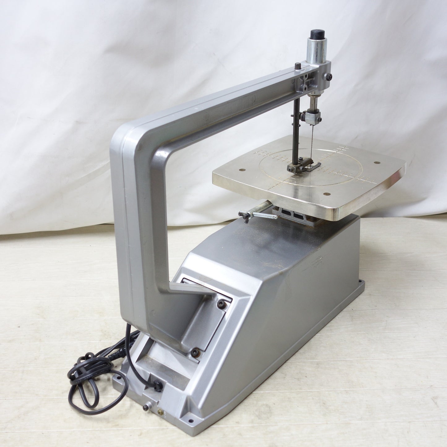 [送料無料] ◆RYOBI リョービ 卓上糸ノコ盤 TF-50 糸鋸 切断機 電動工具 100V 50/60Hz◆