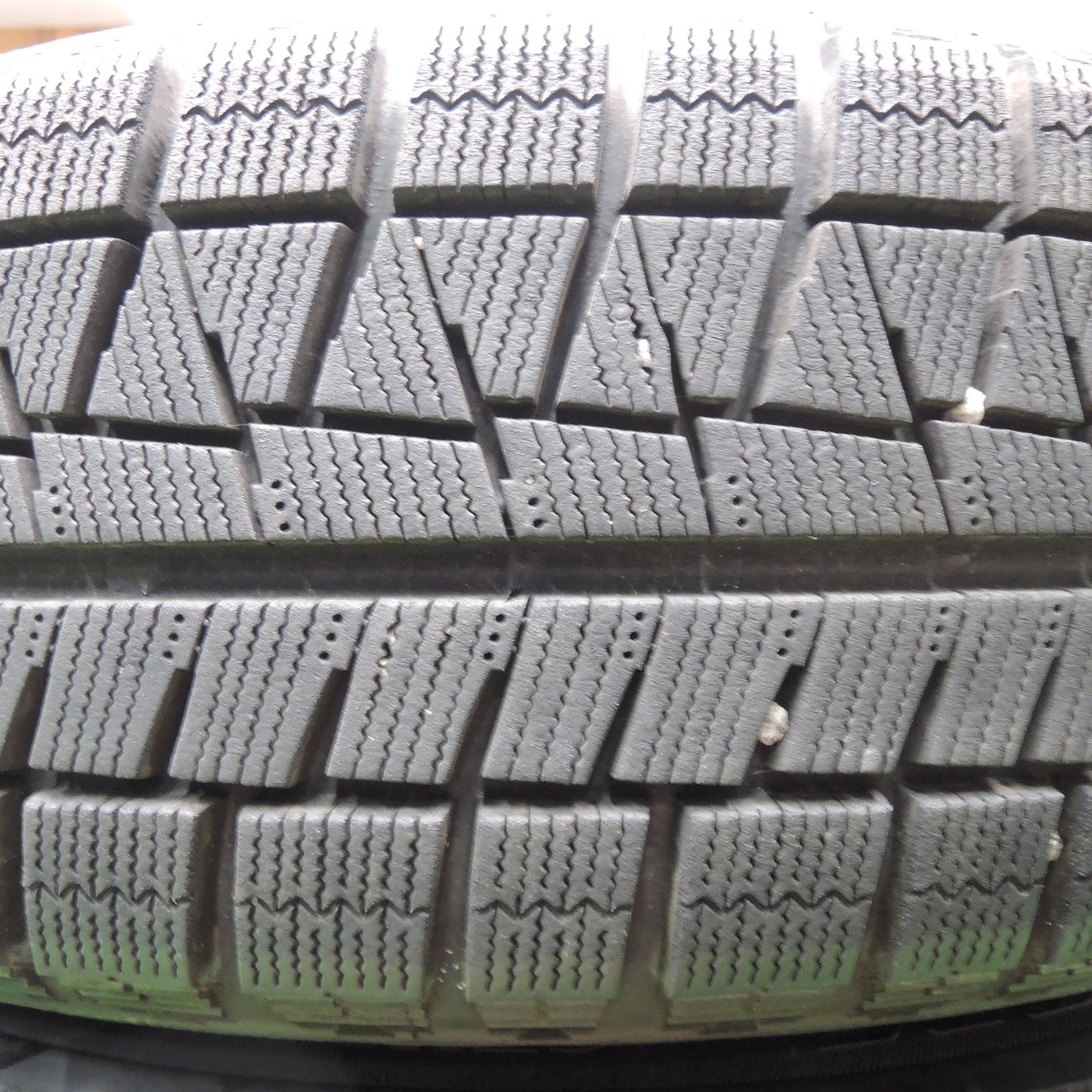 [送料無料]バリ溝！キレイ！9.5分★スタッドレス 205/60R16 ブリヂストン ブリザック REVO GZ TOPRUN トップラン 16インチ PCD114.3/5H★3081010NJス