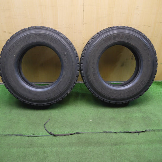 [送料無料]2本価格！20年★★トラック 再生 タイヤ 225/80R17.5 123/122L スタッドレス ブリヂストン W910 ベース 17.5インチ★3040506クスタ