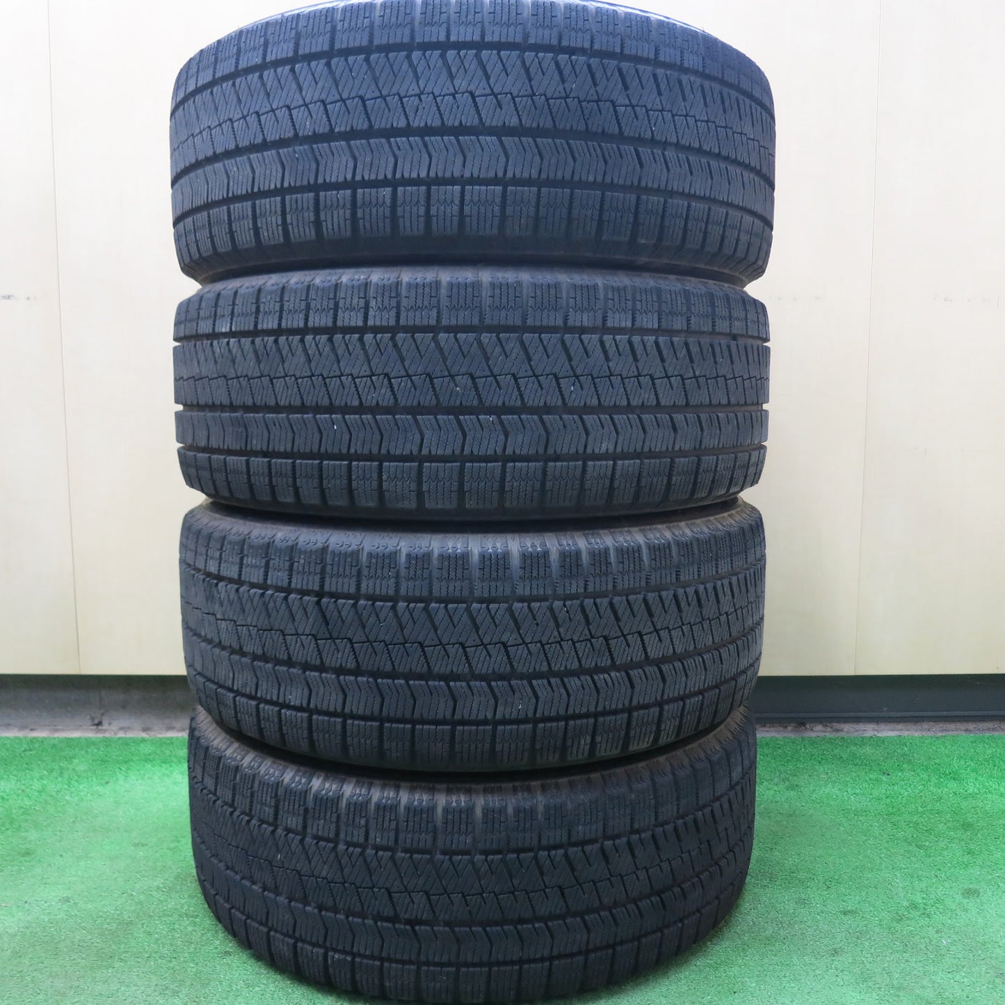 [送料無料]バリ溝！19年！9.5分★スバル BH系 レガシィ 純正 205/50R17 スタッドレス ブリヂストン ブリザック VRX2 17インチ PCD100/5H★3042804ヒス