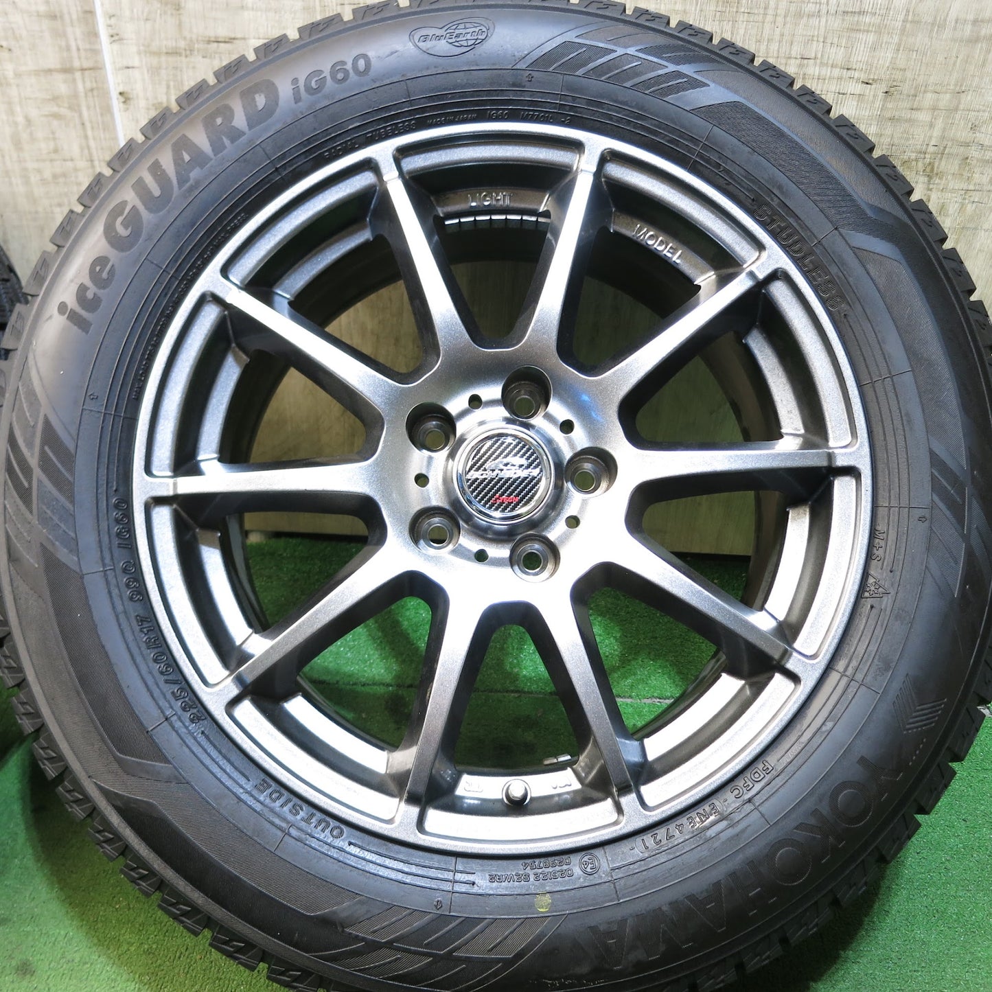 [送料無料]超バリ溝！21年！キレイ！9.5分以上★スタッドレス 225/60R17 ヨコハマ アイスガード iG60 SCHNEIDER シュナイダー 17インチ PCD114.3/5H★3052206Hス