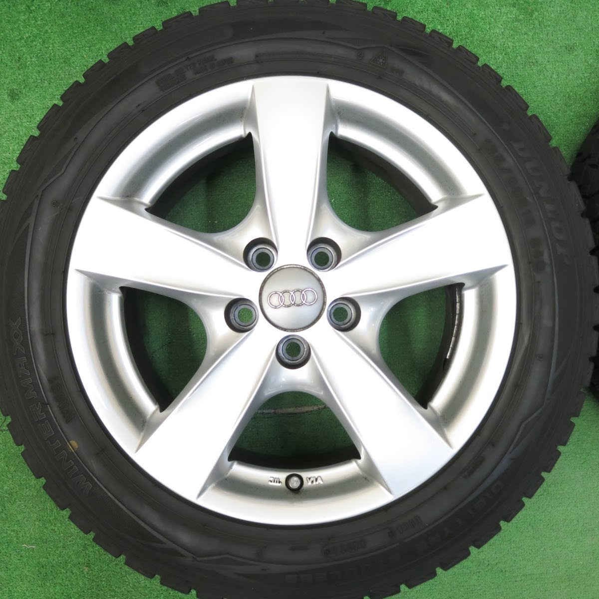 [送料無料]4本価格！19年★ワーゲン アウディ 等 185/60R15 スタッドレス AGA ダンロップ ウインターマックス WM01 15インチ PCD100/5H★3061701ヒス