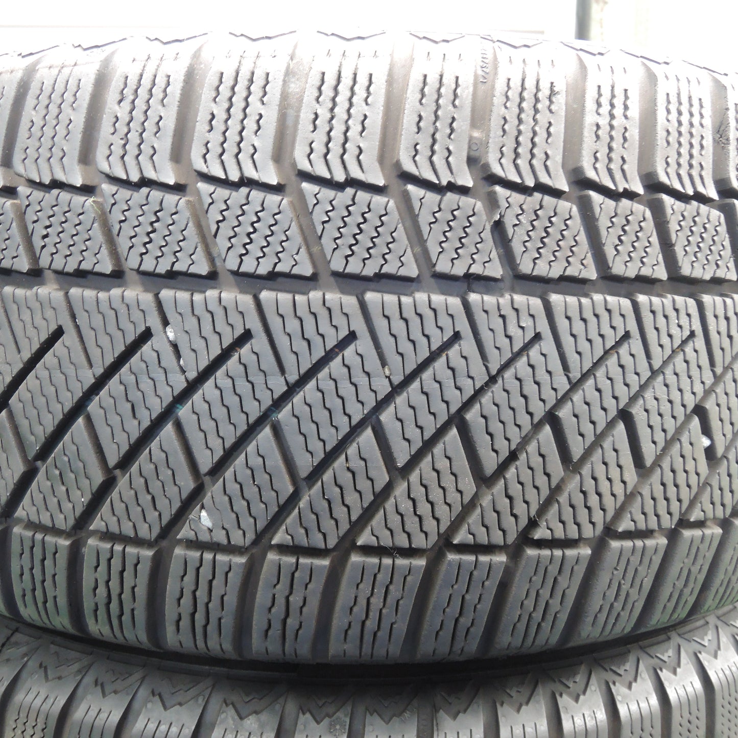 *送料無料*バリ溝！キレイ！8.5分★ベンツ 等 EURO FORSCH 245/50R18 コンチネンタル コンチバイキング コンタクト6 ユーロフォルシュ PCD112/5H★3111709NJス