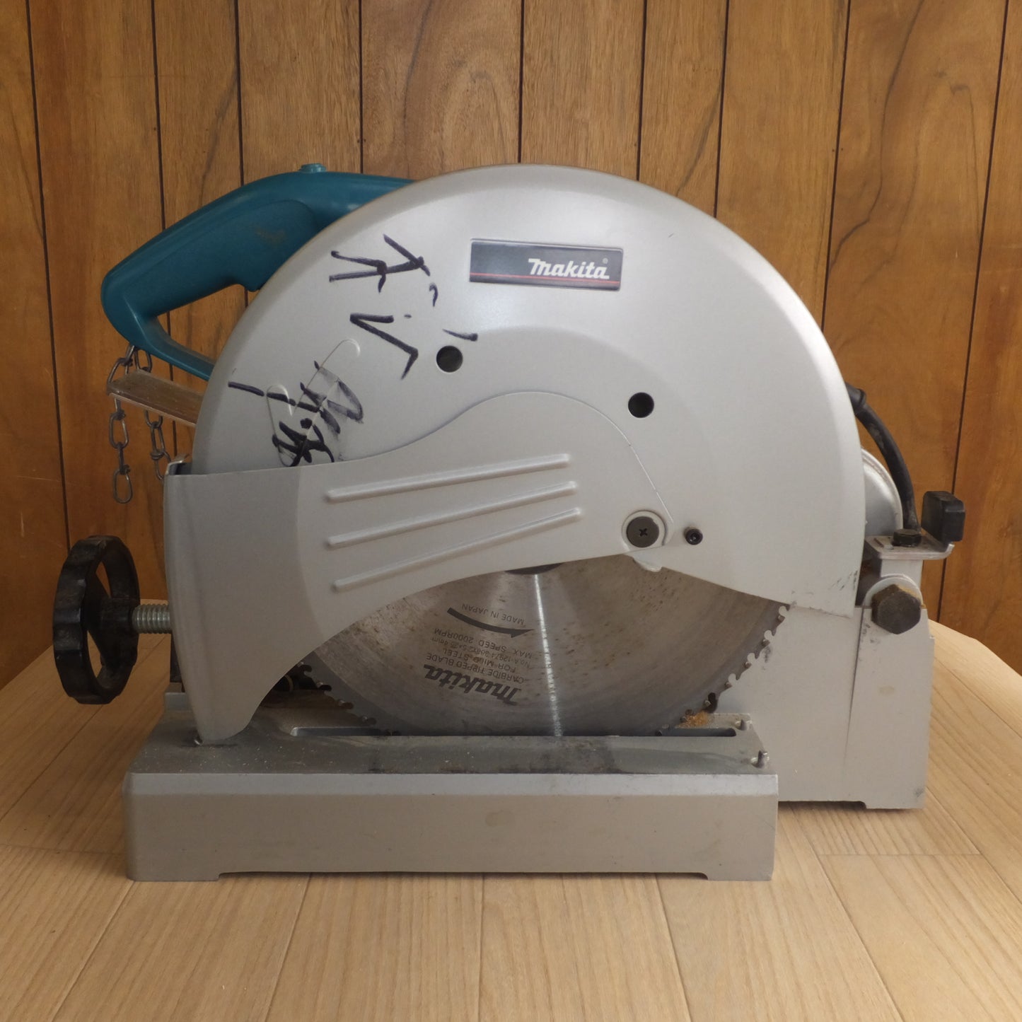 [送料無料] ★マキタ makita 12型 チップソー切断機 LC1200　100V 15A 50-60Hz 1430W　超硬丸ノコ 305mm★