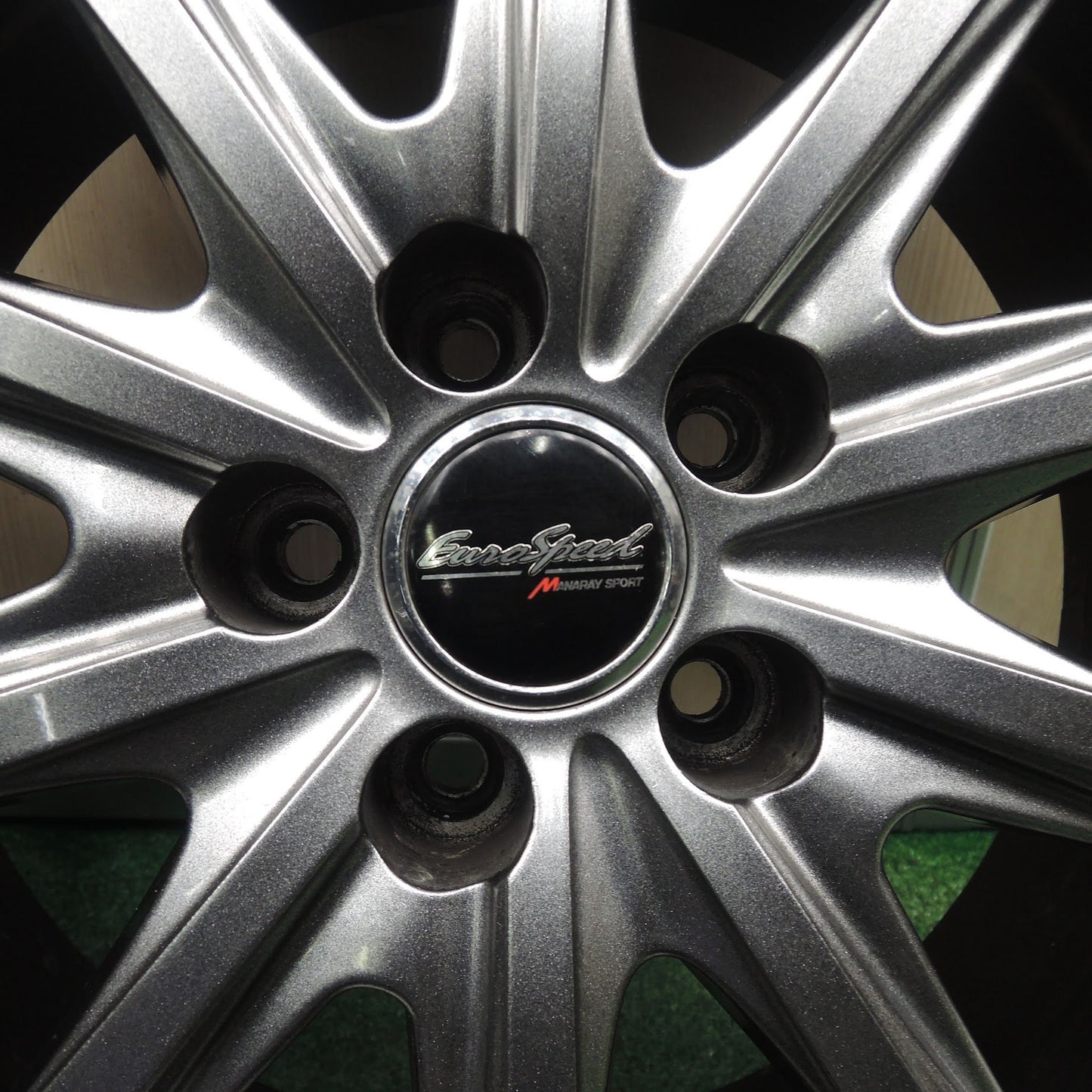 [送料無料] バリ溝！22年！綺麗！9.5分★スタッドレス 205/50R17 ブリヂストン ブリザック VRX3 EuroSpeed MANARAY PCD100/5H★3120302HAス
