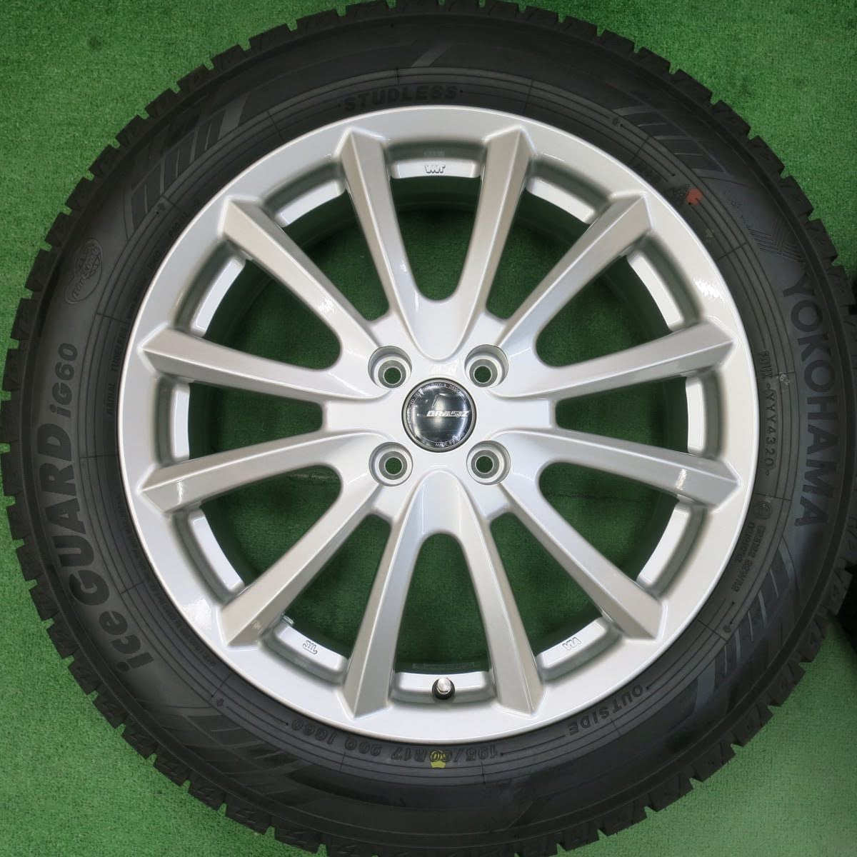 [送料無料]未使用！20年★ライズ ロッキー等 195/60R17 KOSEI QRASIZ VS6 スタッドレス ヨコハマ アイスガード iG60 クレイシズ 17インチ PCD100/4H★3060902ヒス
