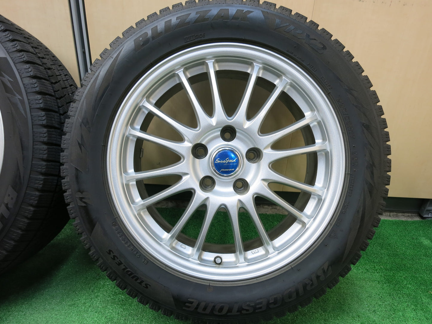 [送料無料]バリ溝！9分★スタッドレス 235/50R17 ブリヂストン ブリザック VRX2 EuroSpeed MANARAY SPORT ユーロスピード 17インチ PCD114.3/5H★3012803ヒス