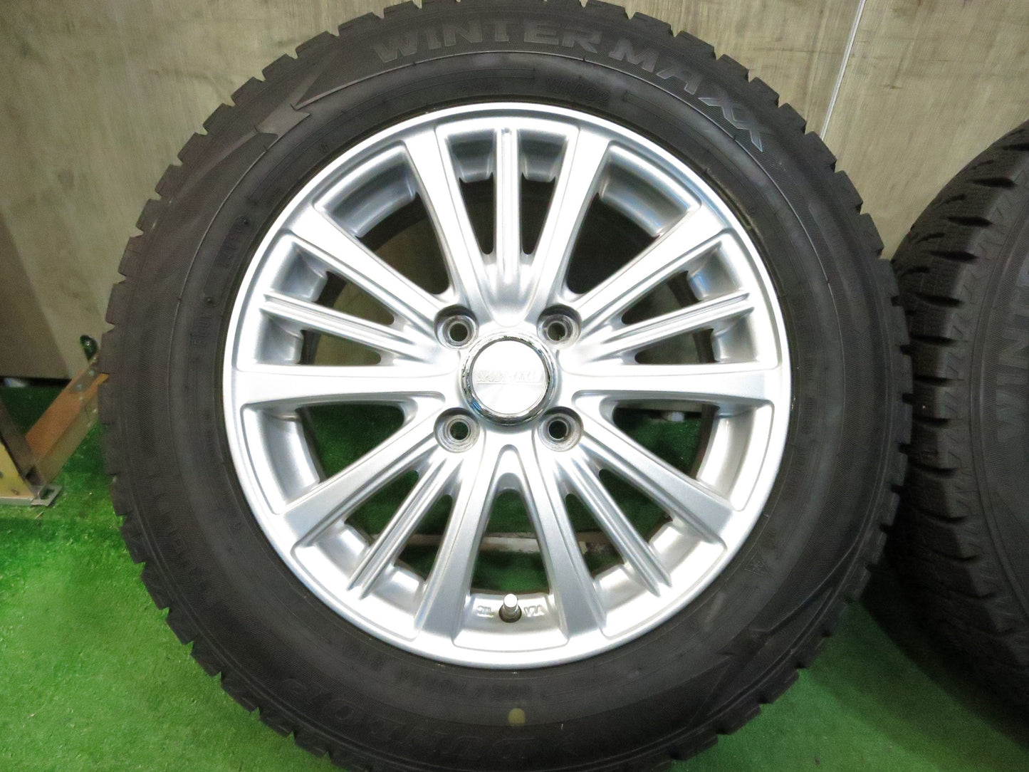 [送料無料]バリ溝！19年！キレイ！ほぼ10分★スタッドレス 165/70R14 ダンロップ ウインターマックス WM02 SPORT VENAD 14インチ PCD100/4H★2122602Hス
