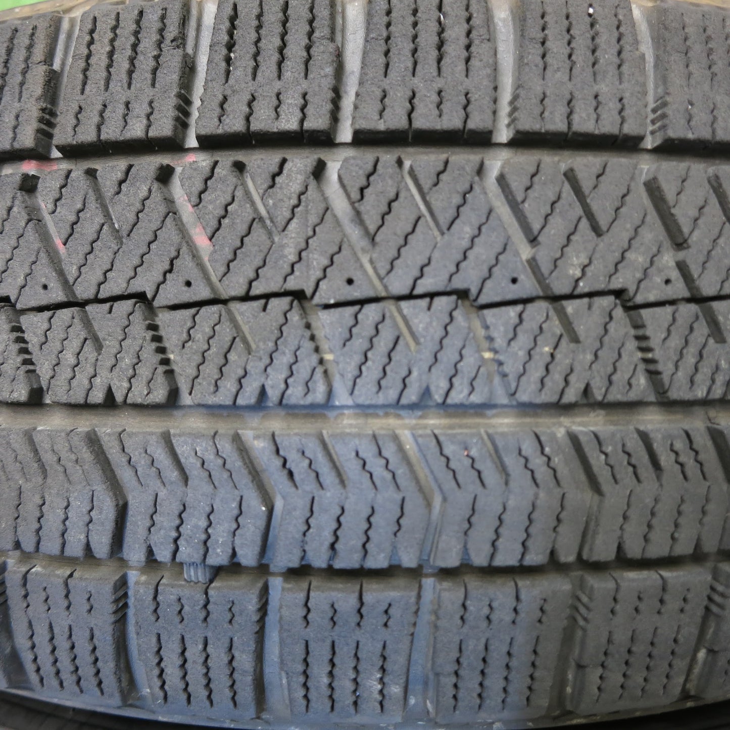 [送料無料]キレイ★スタッドレス 185/60R15 ブリヂストン ブリザック VRX2 ECO FORME エコフォルム 15インチ PCD100/4H★3042808Hス