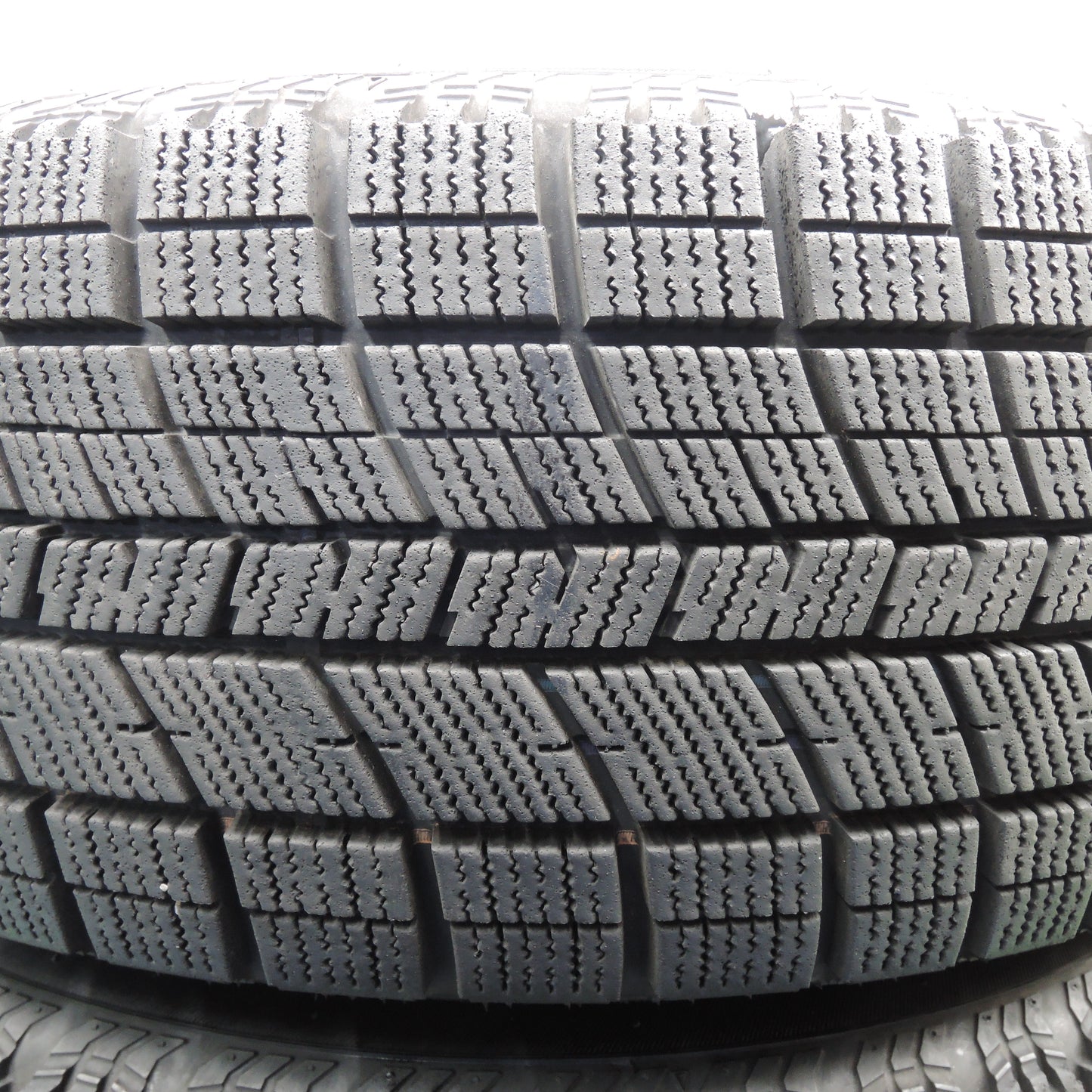 *送料無料*バリ溝！21年！キレイ！9.5分★スタッドレス 205/60R16 ナンカン アイスアクティバ AW-1 Verthandi ヴェルザンディ 16インチ PCD114.3/5H★3121404NJス