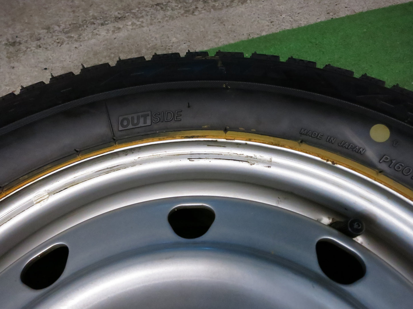 [送料無料]バリ溝！20年！ほぼ10分★スタッドレス 145/80R13 ブリヂストン VRX2 アイスパートナー2 スチール 13インチ PCD100 110 114.3/4H マルチ★2121205Hス