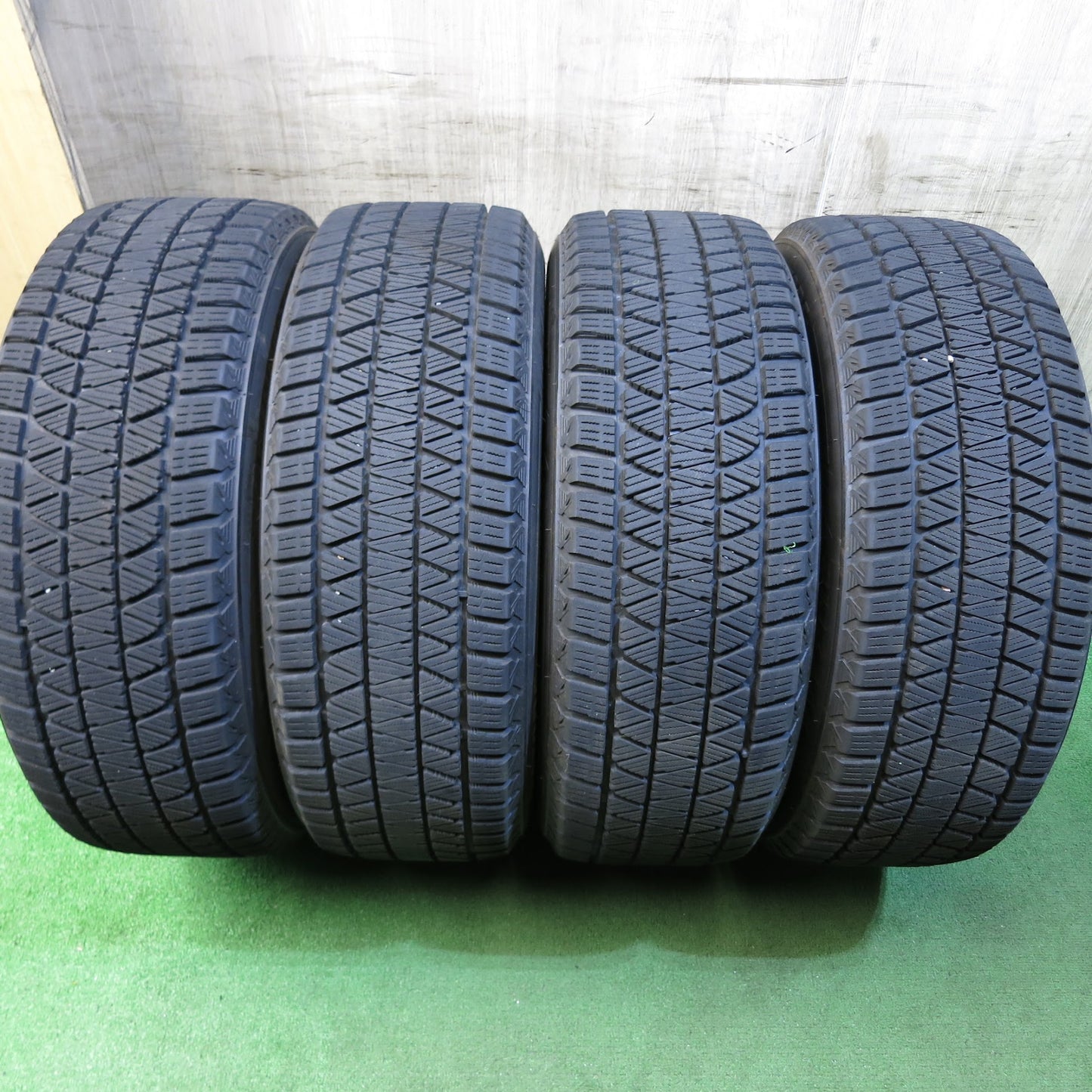 [送料無料]バリ溝！19年！9分★スタッドレス 225/60R17 ブリヂストン ブリザック DM-V3 NIRVANA NV ニルバーナ ニルヴァーナ 17インチ PCD100/5H★3041204Hス
