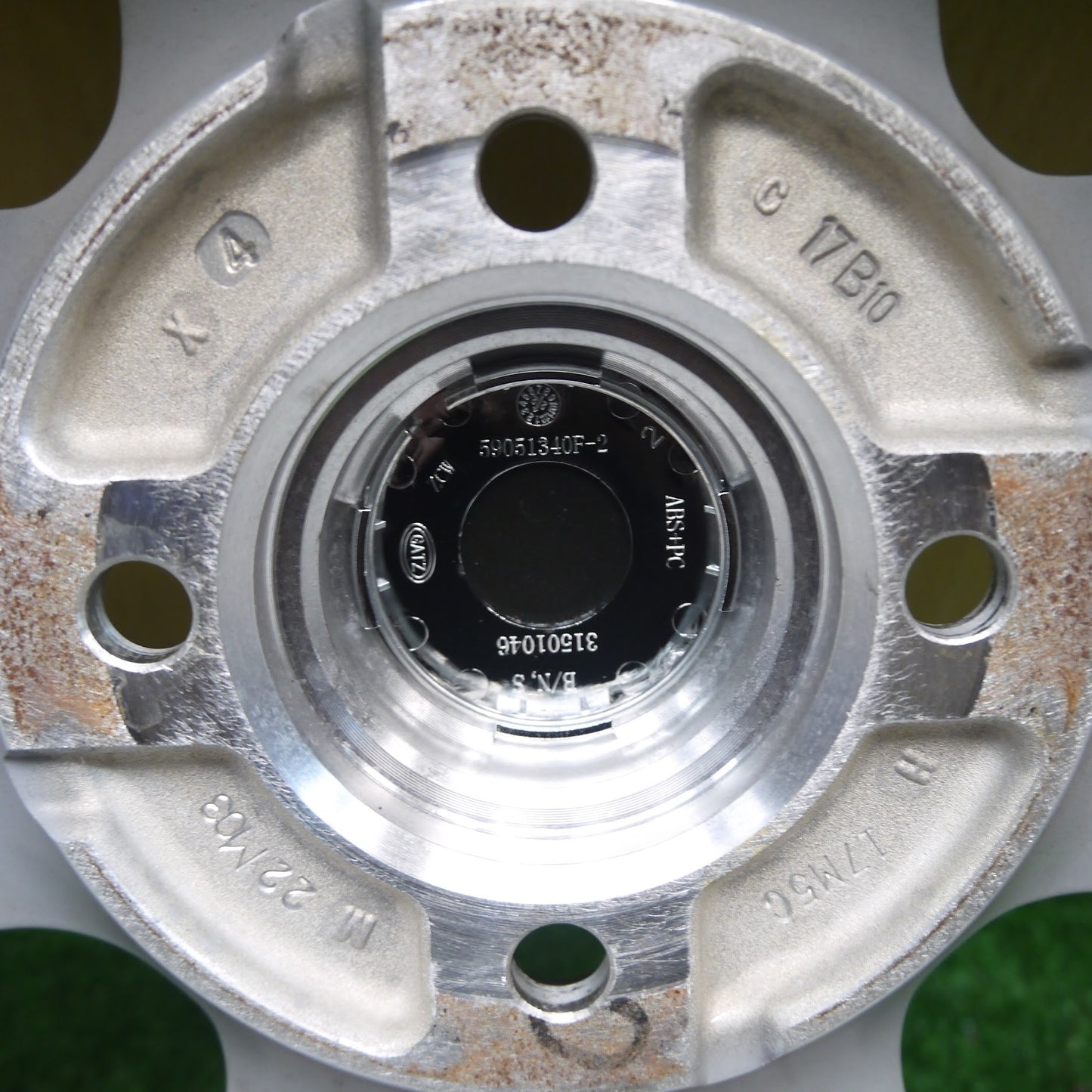 [送料無料]バリ溝！22年！キレイ！ほぼ10分★スタッドレス 145/80R13 ブリヂストン ブリザック VRX2 BALMINUM バルミナ 13インチ PCD100/4H★3062801Hス