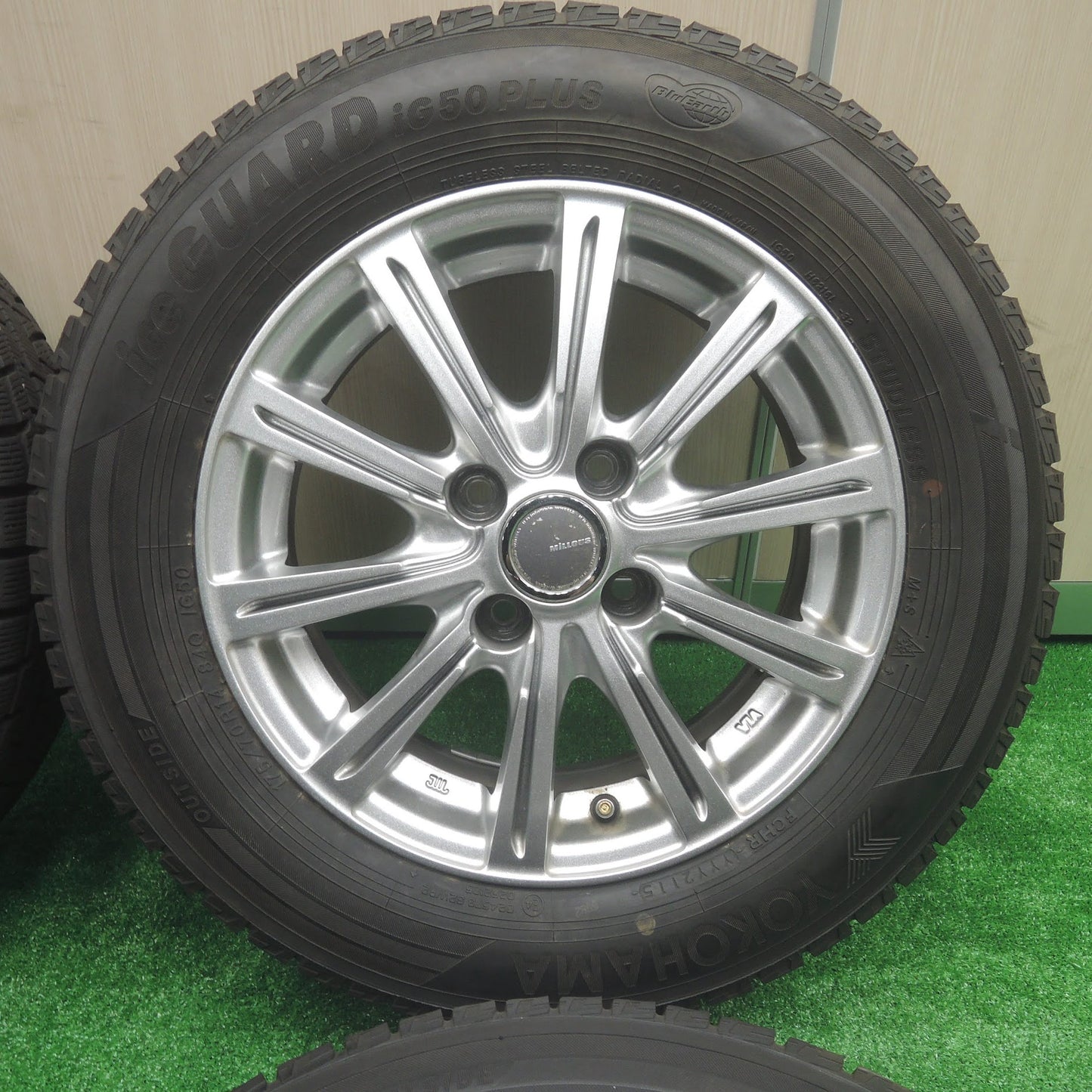 [送料無料]バリ溝！キレイ！9.5分★スタッドレス 175/70R14 ヨコハマ アイスガード iG50 プラス MiLLOUS ミルアス 14インチ PCD100/4H★3071208SYス