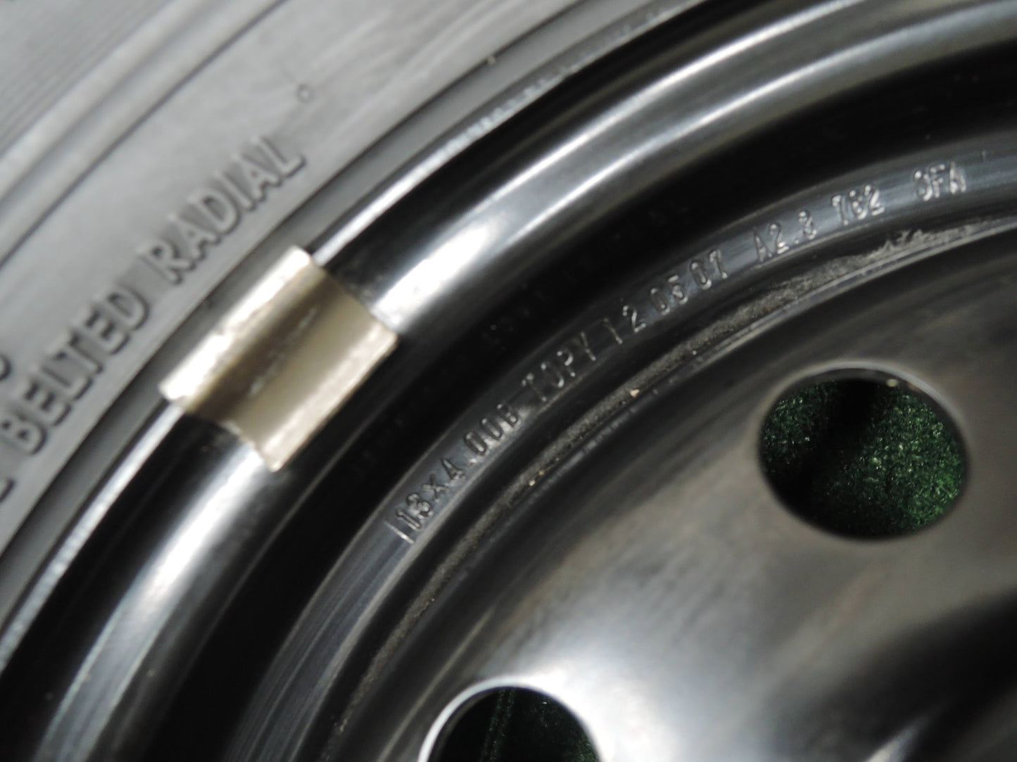 [送料無料]超バリ溝！キレイ！ほぼ10分★スタッドレス 145/80R13 トーヨー ガリット G5 TOPY スチール ホイール 13インチ PCD100/4H★3102901HAス
