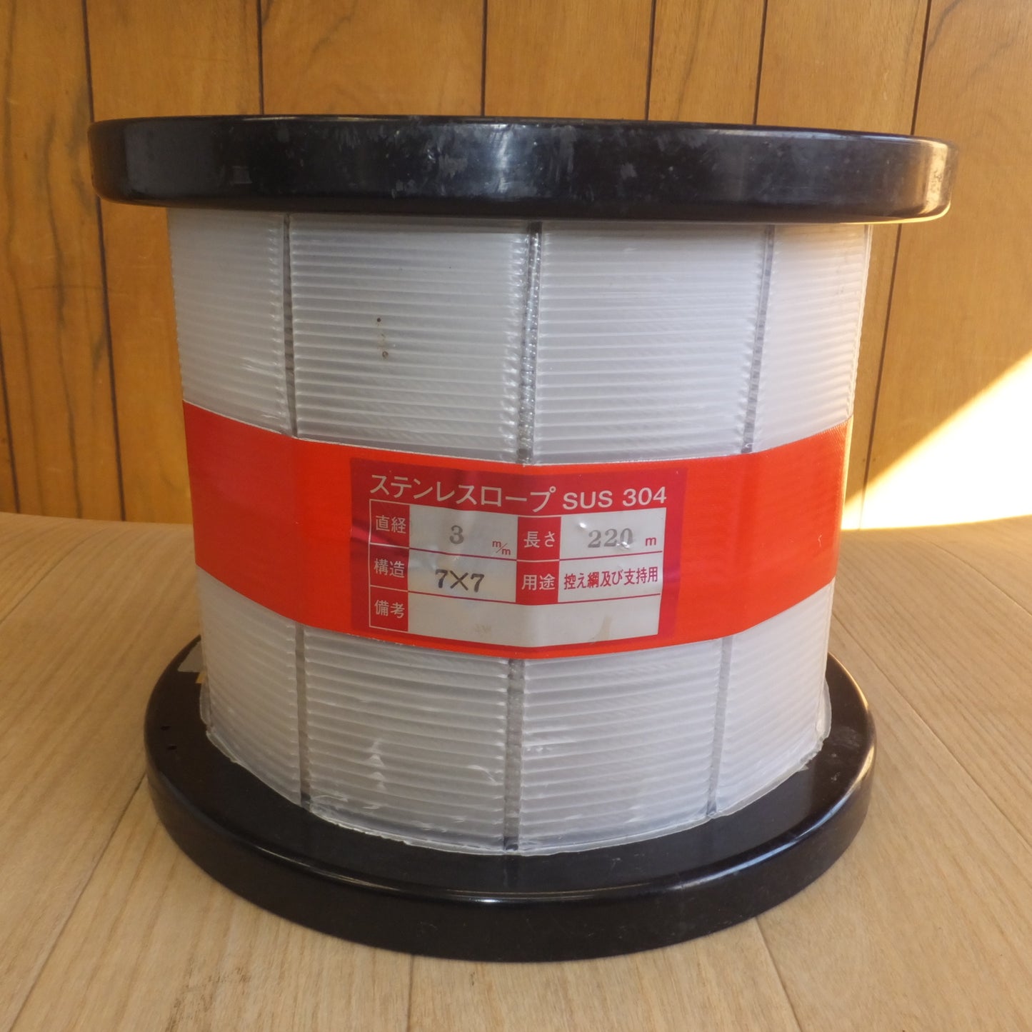 [送料無料] 未使用★ステンレスロープ SUS304 直径 3m/m 長さ 220m 構造 7×7 用途 控え綱及び支持用　メーカー 不明★