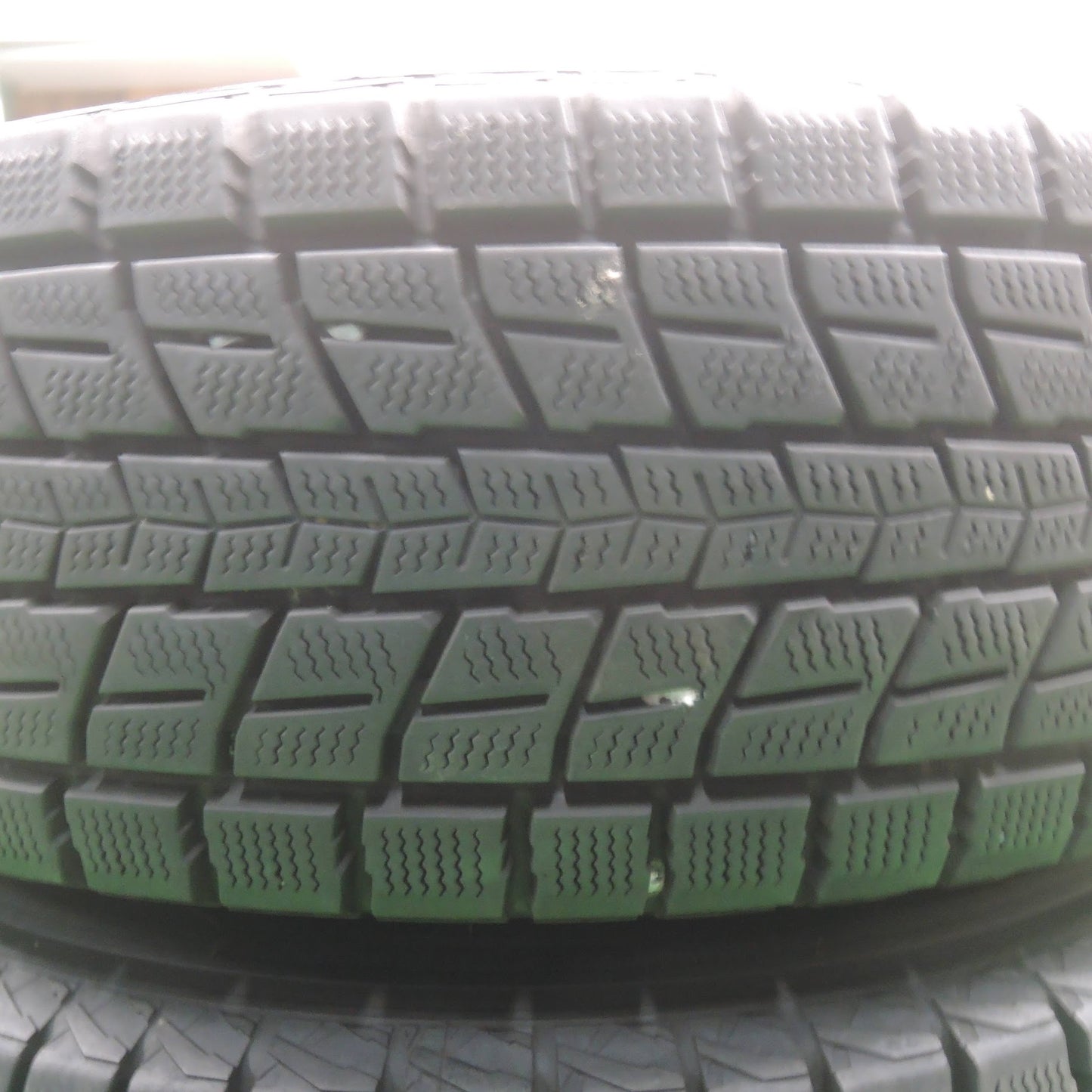 [送料無料]バリ溝！キレイ！9.5分★スタッドレス 215/70R16 ダンロップ ウインターマックス SJ8 EuroSpeed MANARAY SPORT 16インチ PCD114.3/5H★3070709SYス
