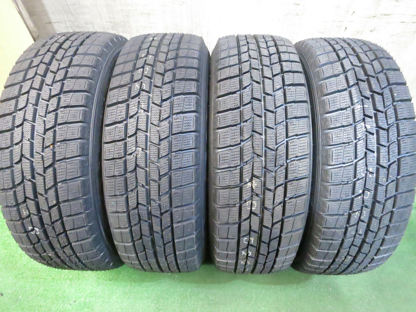 [送料無料]未使用！19年★スタッドレス 195/65R15 グッドイヤー アイスナビ6 ECO FORME エコフォルム 15インチ PCD114.3/5H★3021007Hス
