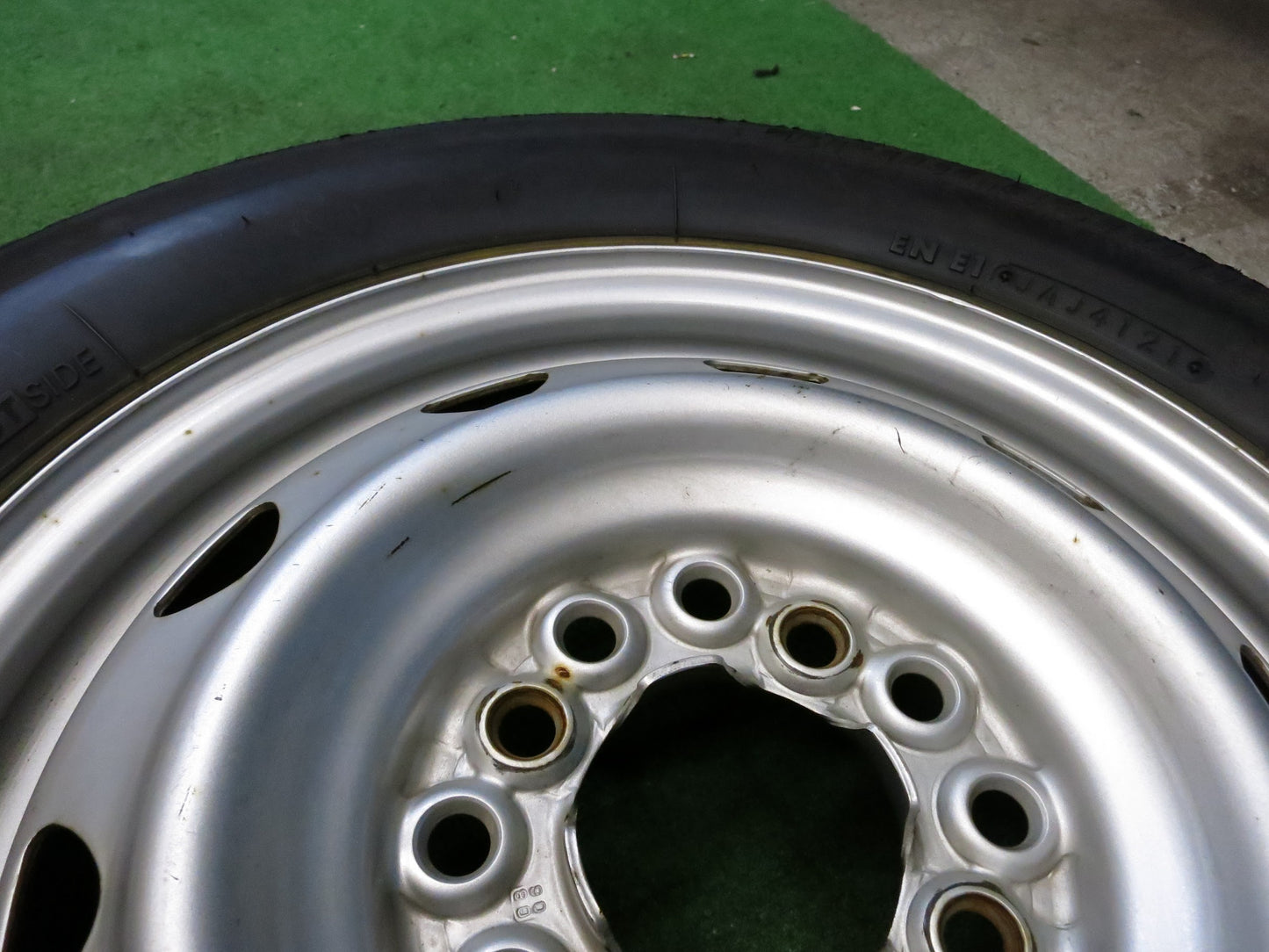 [送料無料]バリ溝！20年！ほぼ10分★スタッドレス 145/80R13 ブリヂストン VRX2 アイスパートナー2 スチール 13インチ PCD100 110 114.3/4H マルチ★2121205Hス