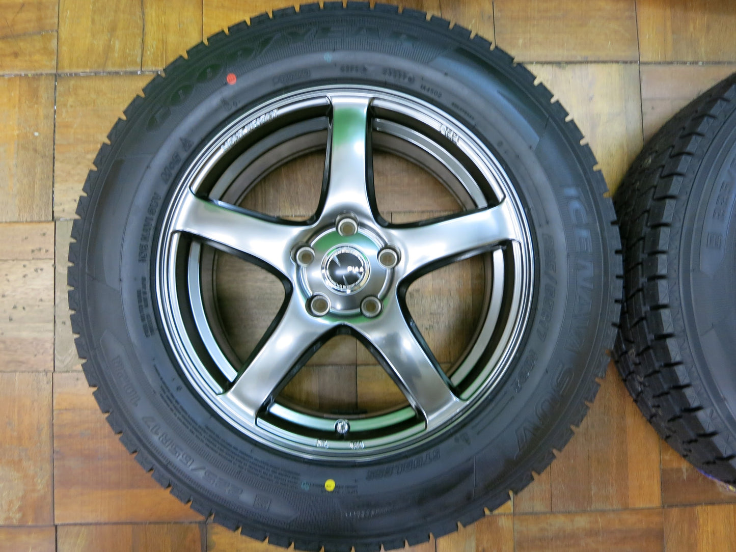 [送料無料]未使用！19年製★スタッドレス 225/65R17 グッドイヤー アイスナビ SUV PIAA Eleganza S-01 エレガンツァ 17インチ PCD114.3/5H★2012404ヒス