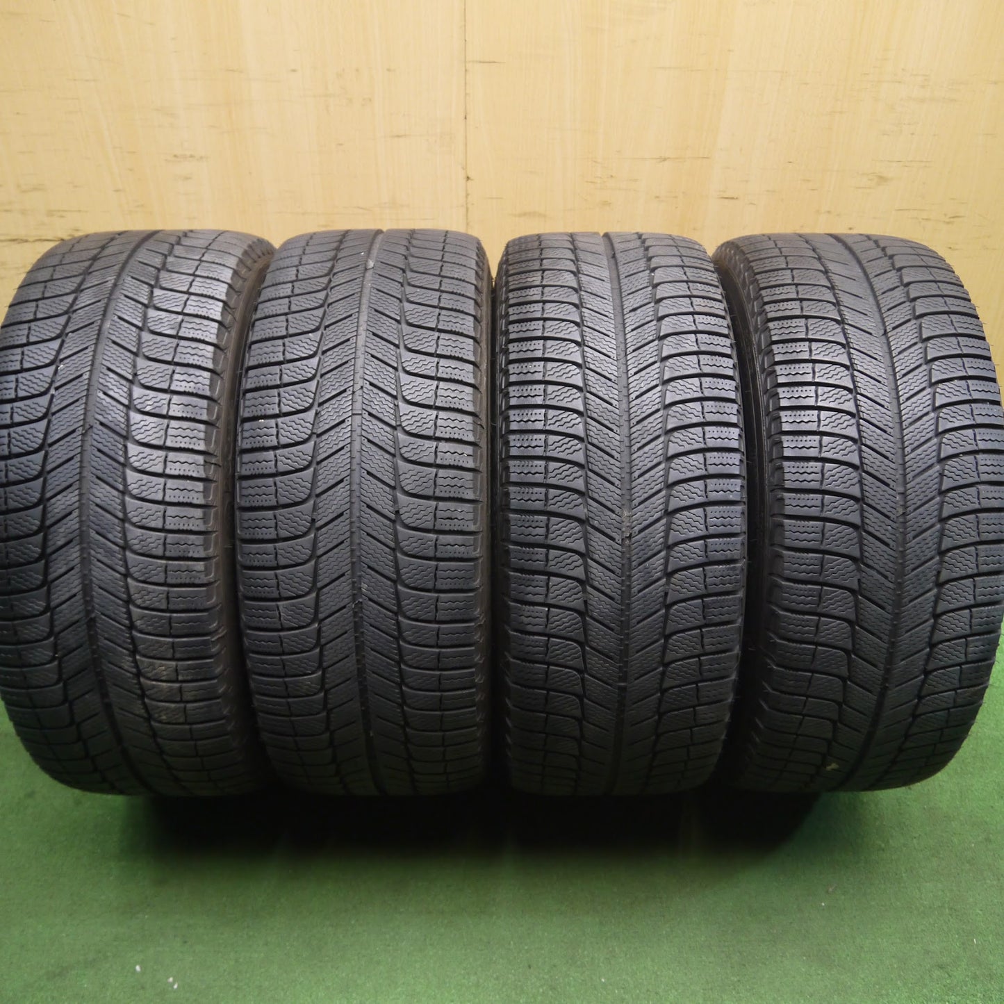 [送料無料]バリ溝！キレイ！9分★スバル WRX STi 純正 245/40R18 スタッドレス ミシュラン X-ICE XI3 18インチ PCD114.3/5H★3071210Hス