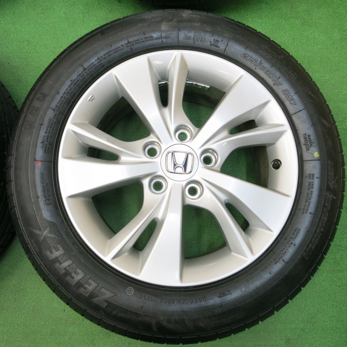 *送料無料* 新車外し！20年★ホンダ ヴェゼル 純正 215/60R16 ジーテックス ZTIOOO NEW REVOLUTION PCD114.3/5H★4021602イノ