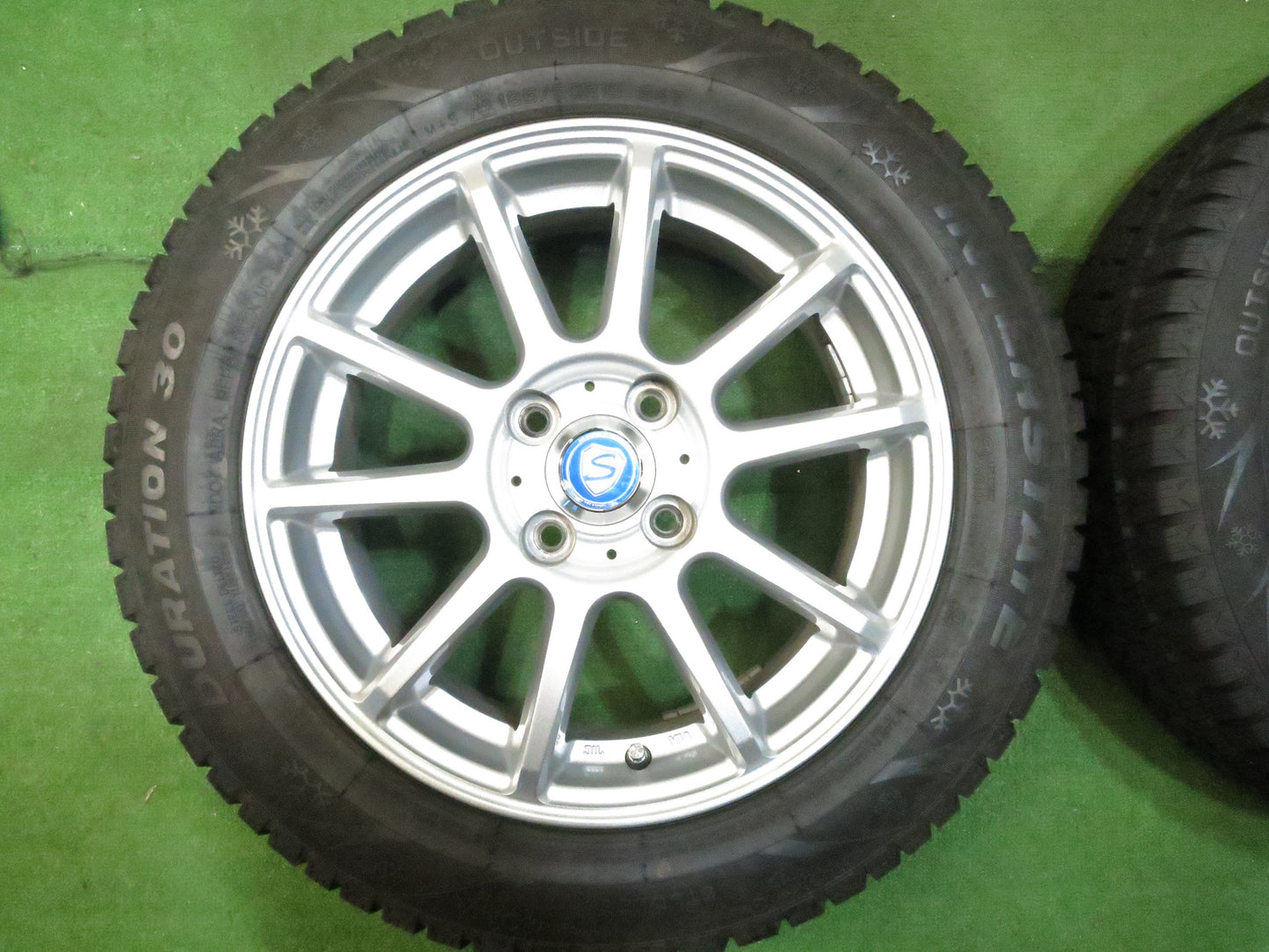 [送料無料]バリ溝！20年！キレイ！9.5分★スタッドレス 185/60R15 インターステート デュレーション30 STRANGER ストレンジャー 15インチ PCD100/4H★3020606Hス