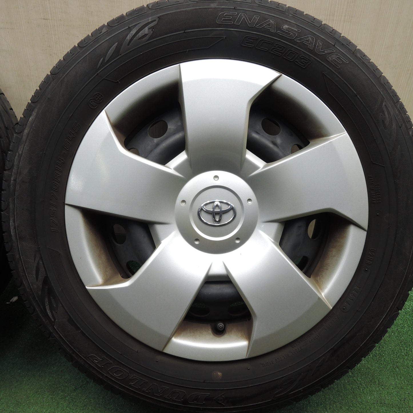 *送料無料* バリ溝！9.5分★トヨタ シエンタ 純正 スチール 175/70R14 ダンロップ エナセーブ EC203 14インチ PCD100/4H★4022508HAノ
