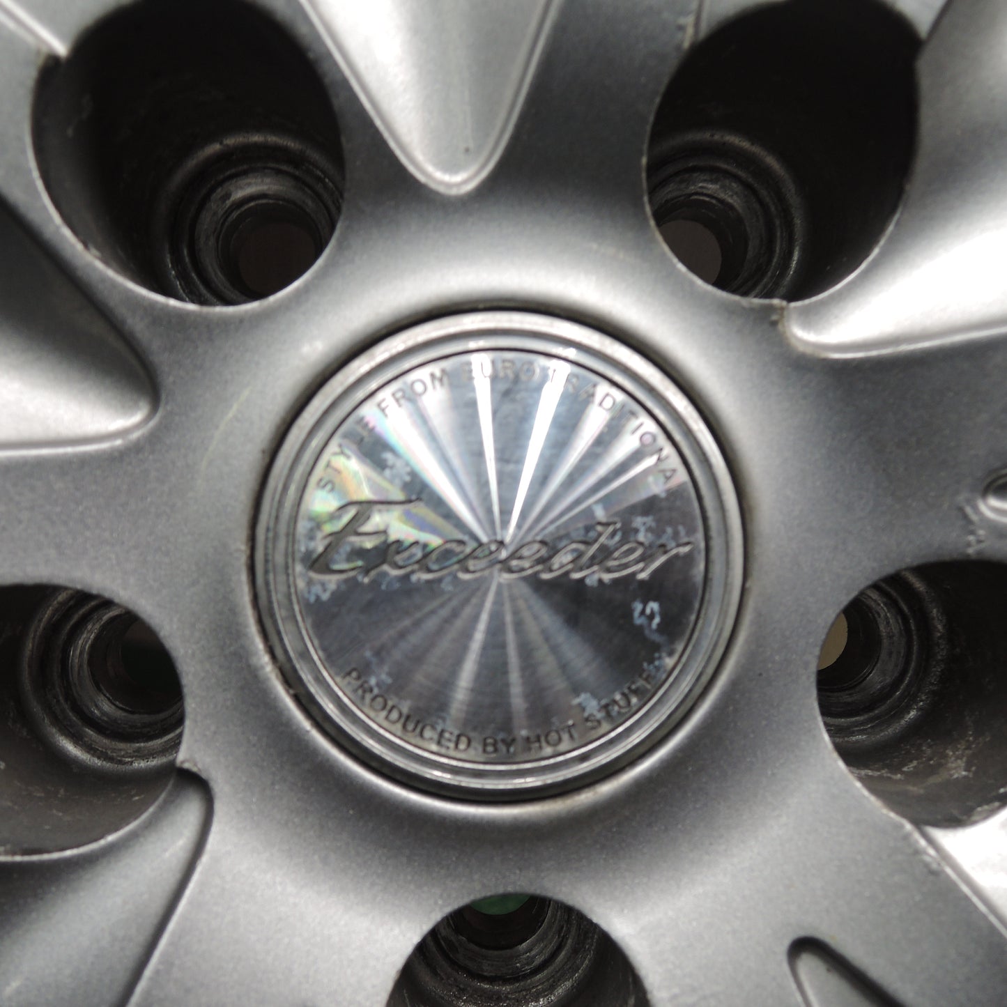 *送料無料*バリ溝！21年！キレイ！9.5分以上★スタッドレス 225/65R17 トーヨー ウインター トランパス TX Exceeder エクシーダー 17インチ PCD114.3/5H★3120914HAス