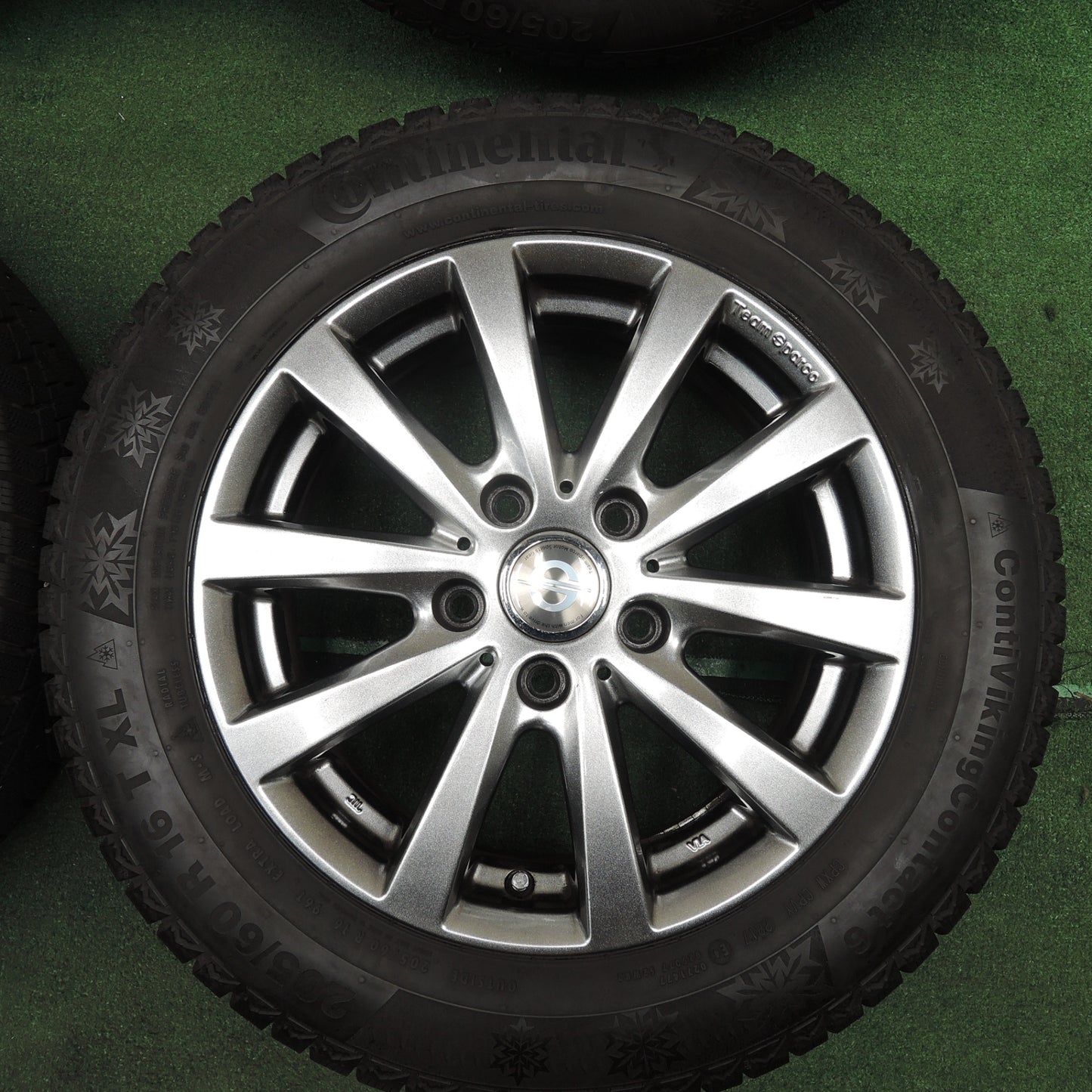 [送料無料] バリ溝！9分！キレイ★MINI ミニ 等 Team Sparco 205/60R16 スタッドレス コンチネンタル コンチバイキング コンタクト6 チームスパルコ 16インチ PCD120/5H★4011907TNス