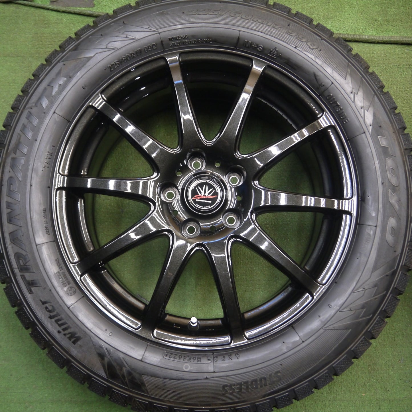 *送料無料* 超バリ溝！22年！キレイ！ほぼ10分★LOXARNY SPORT BADX 225/60R17 スタッドレス トーヨー ウインタートランパス TX ロクサーニ PCD114.3/5H★4021614Hス