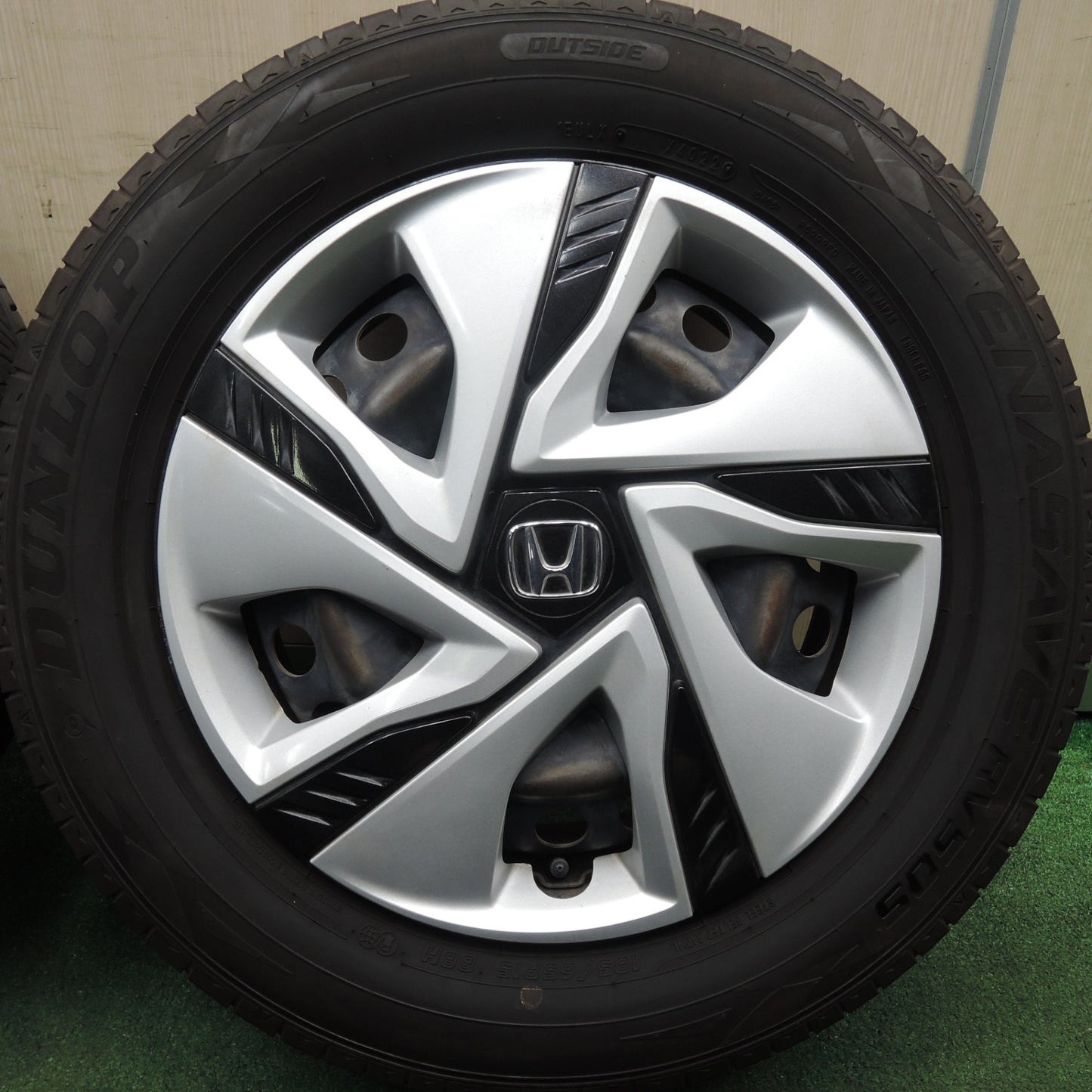 *送料無料*バリ溝！22年！9.5分★ホンダ フリード ハイブリッド 純正 スチール 185/65R15 ダンロップ エナセーブ RV505 15インチ PCD114.3/5H★4012807HAノ