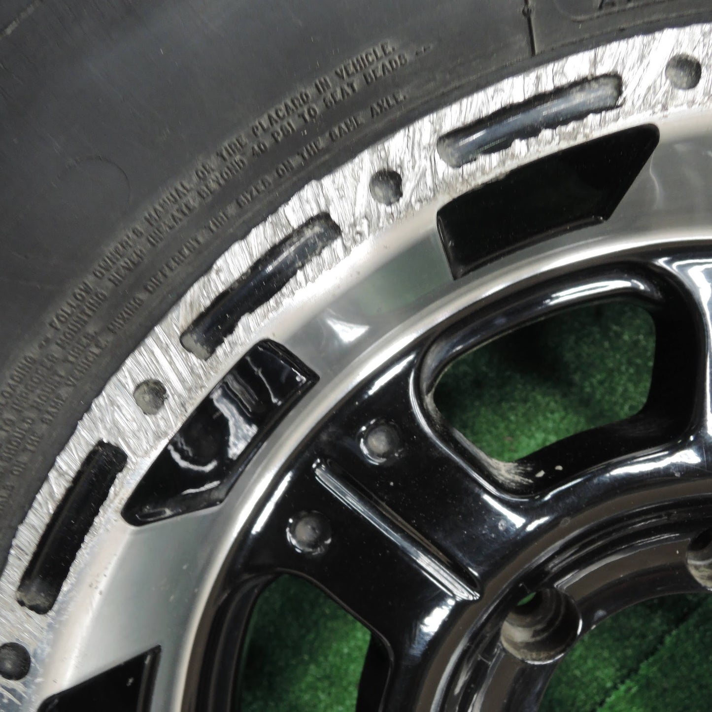 [送料無料]4本価格★PRO COMP XTREME 285/75R16 116/113R BFグッドリッチ All-Terrain T/A プロコンプ 16インチ PCD139.7/6H★3111707TNノ