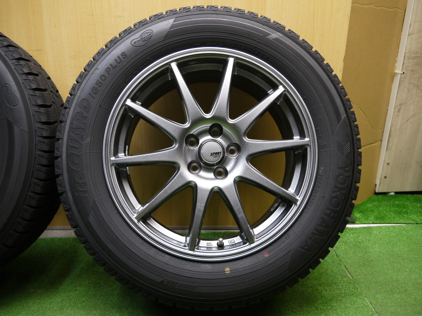 [送料無料]バリ溝！20年！キレイ！9.5分以上★スタッドレス 225/60R17 ヨコハマ アイスガード iG50 プラス SPORT AVELIA 17インチ PCD100/5H★2022602ヤス