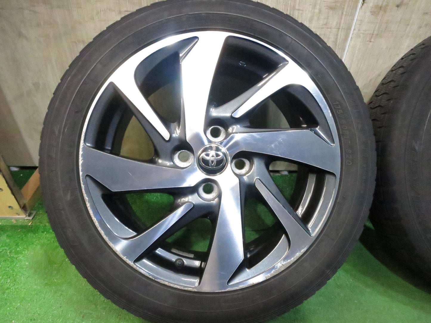 [送料無料]バリ溝！8.5分★トヨタ トヨタ アクア Xアーバン 純正 175/60R16 スタッドレス ファルケン エスピア EPZ 16インチ PCD100/4H★3021508Hス