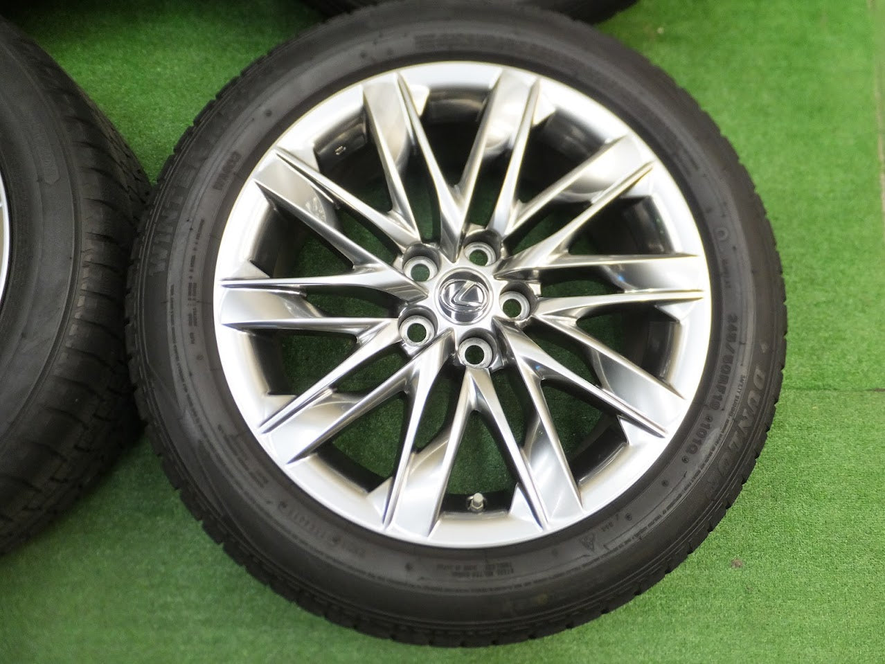 [送料無料]バリ溝！18年！綺麗！9.5分★レクサス LS500h バージョンL 純正 245/50R19 スタッドレス ダンロップ ウインターマックス WM02 PCD120/5H★