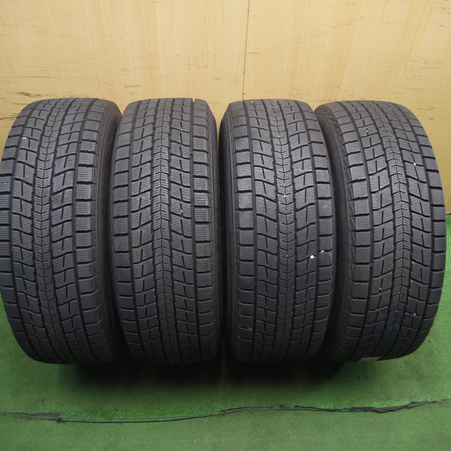 [送料無料]バリ溝！21年！綺麗！9.5分以上★RAYS Team DAYTONA FDX-F6 265/60R18 スタッドレス ダンロップ SJ8 レイズ チームデイトナ PCD139.7/6H★3053001クス